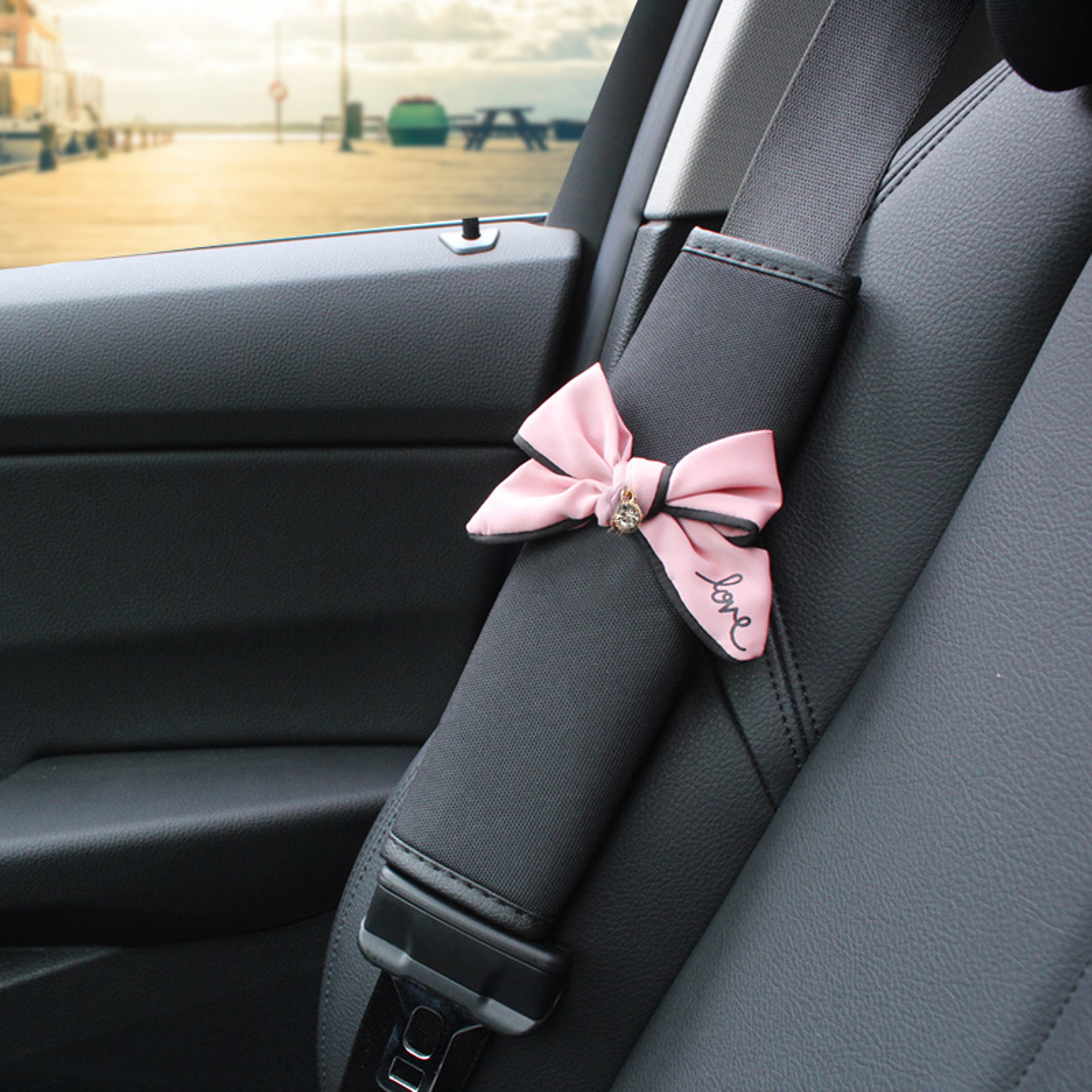 Pink Bow Car Neck Pillow With Ice Silk Fabric And Synthetic Fiber Filling 0