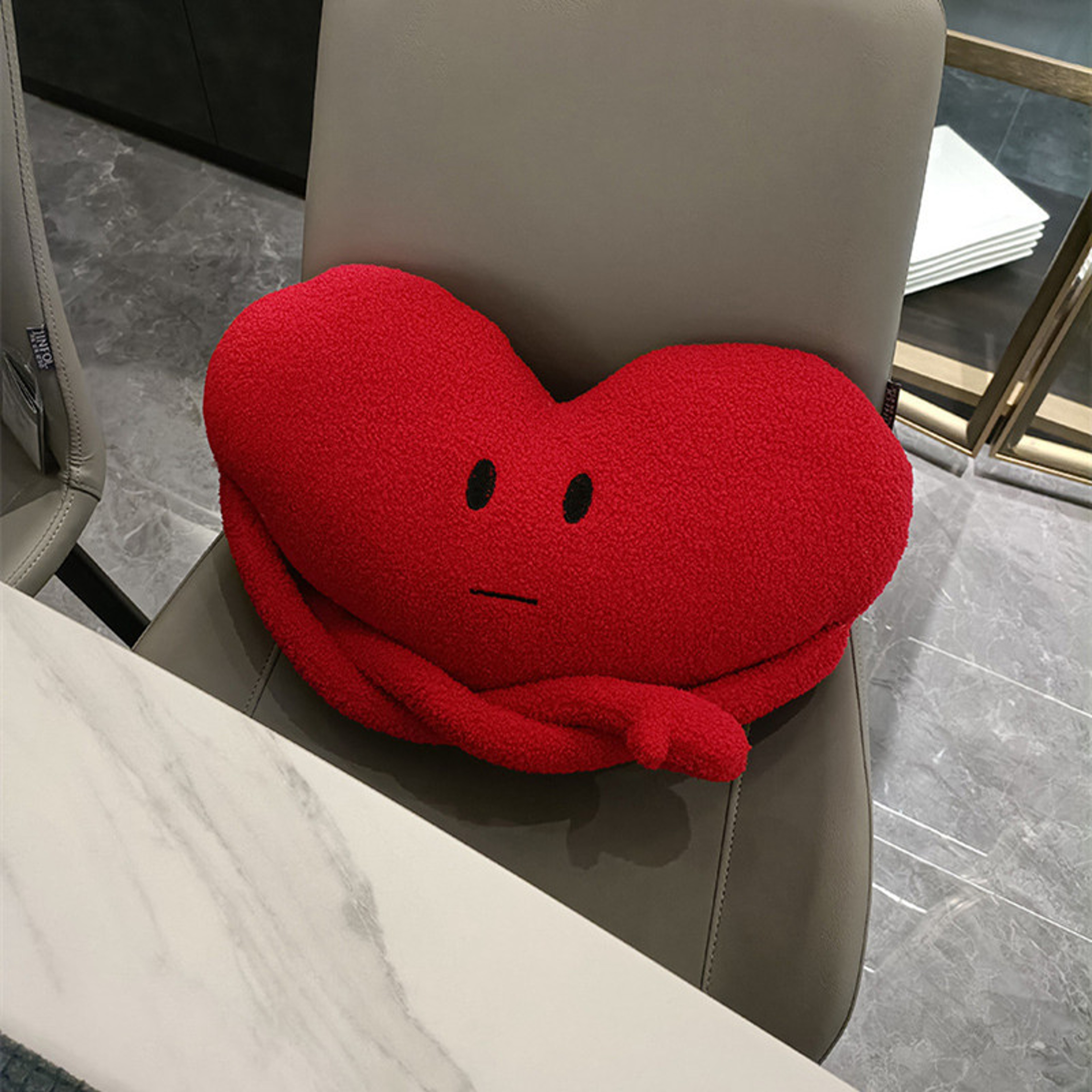 Cute HeartShaped Plush Throw Pillow For Bedroom And Living Room Decor 3