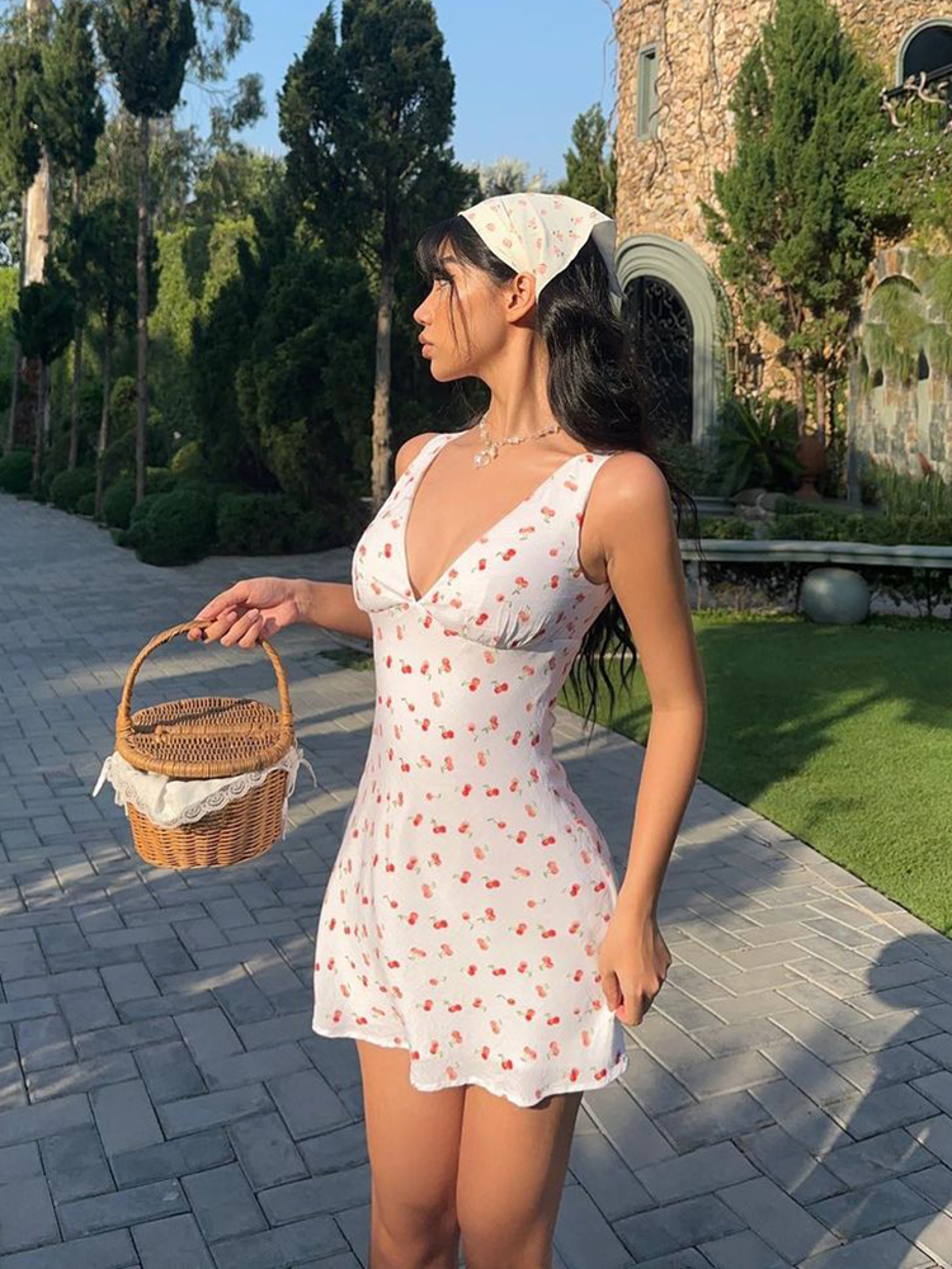 Cherry Print Backless Bodycon Mini Dress with V-Neck and Draped Design – view 7