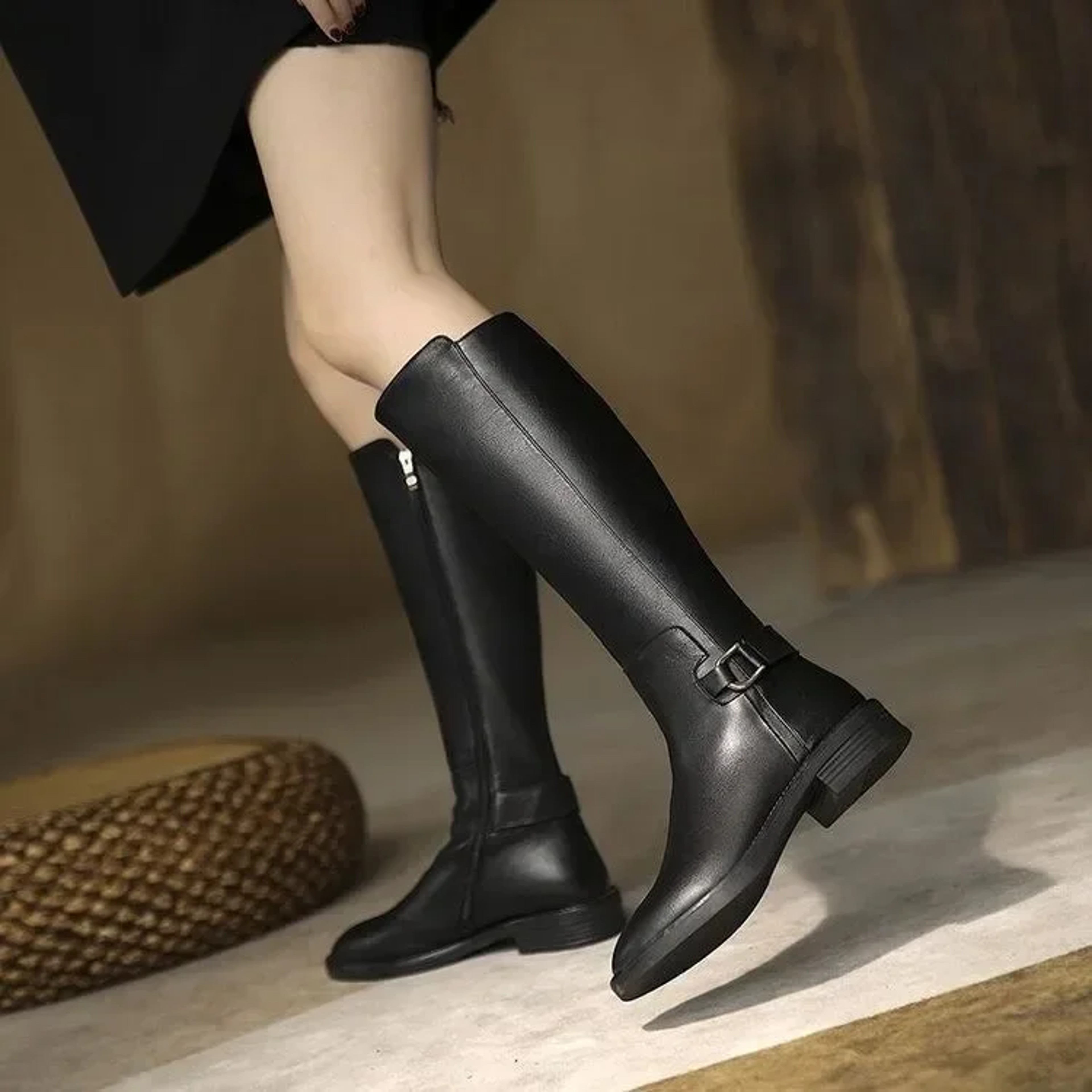 Womens Black KneeHigh PU Leather Boots With Buckle Detail And Square Heel 4