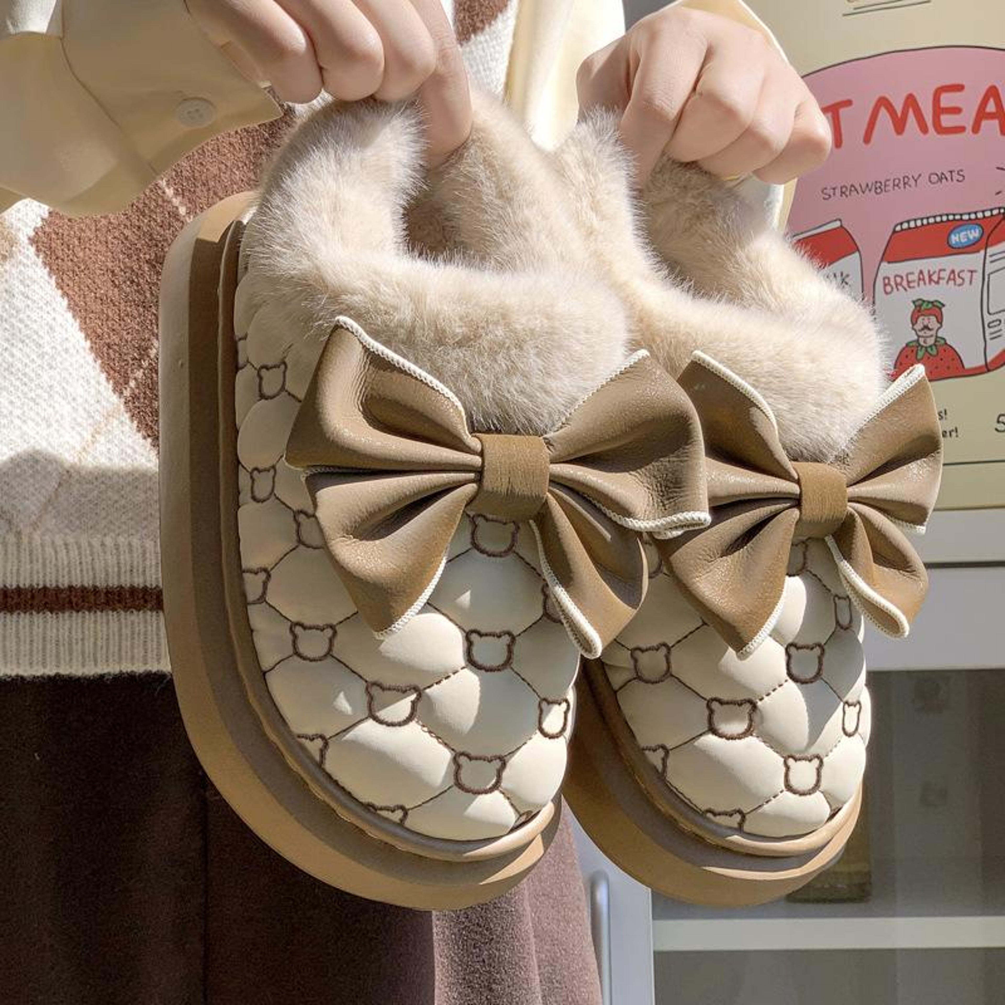 Womens PlushLined Ankle Snow Boots With Bowknot And SlipOn Design 2