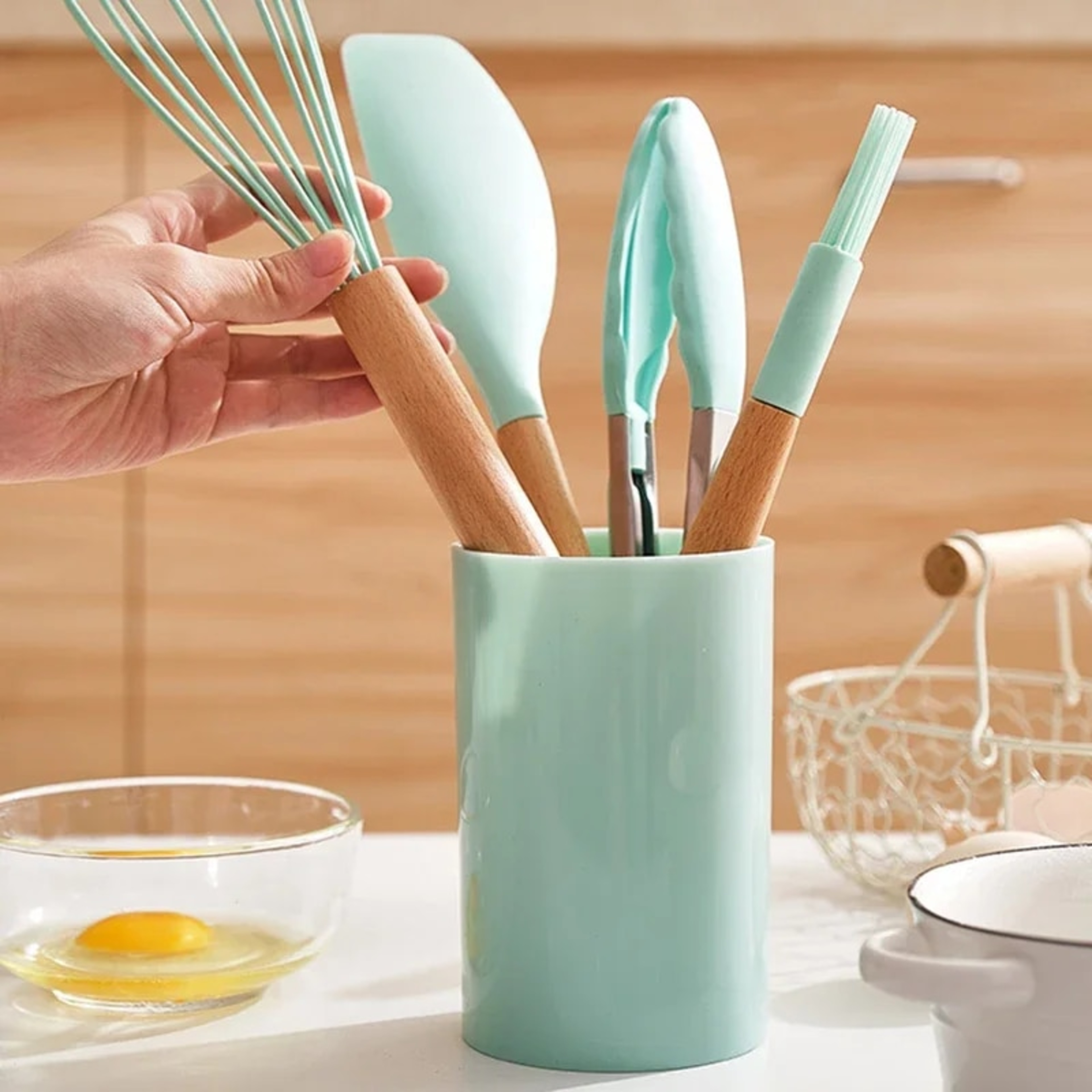 n1TA12PCS-Silicone-Non-Stick-Cookware-Kitchen-Utensils-Set-for-Kitchen-Wooden-Handle-Spatula-Egg-Beaters-Kitchenware.jpg