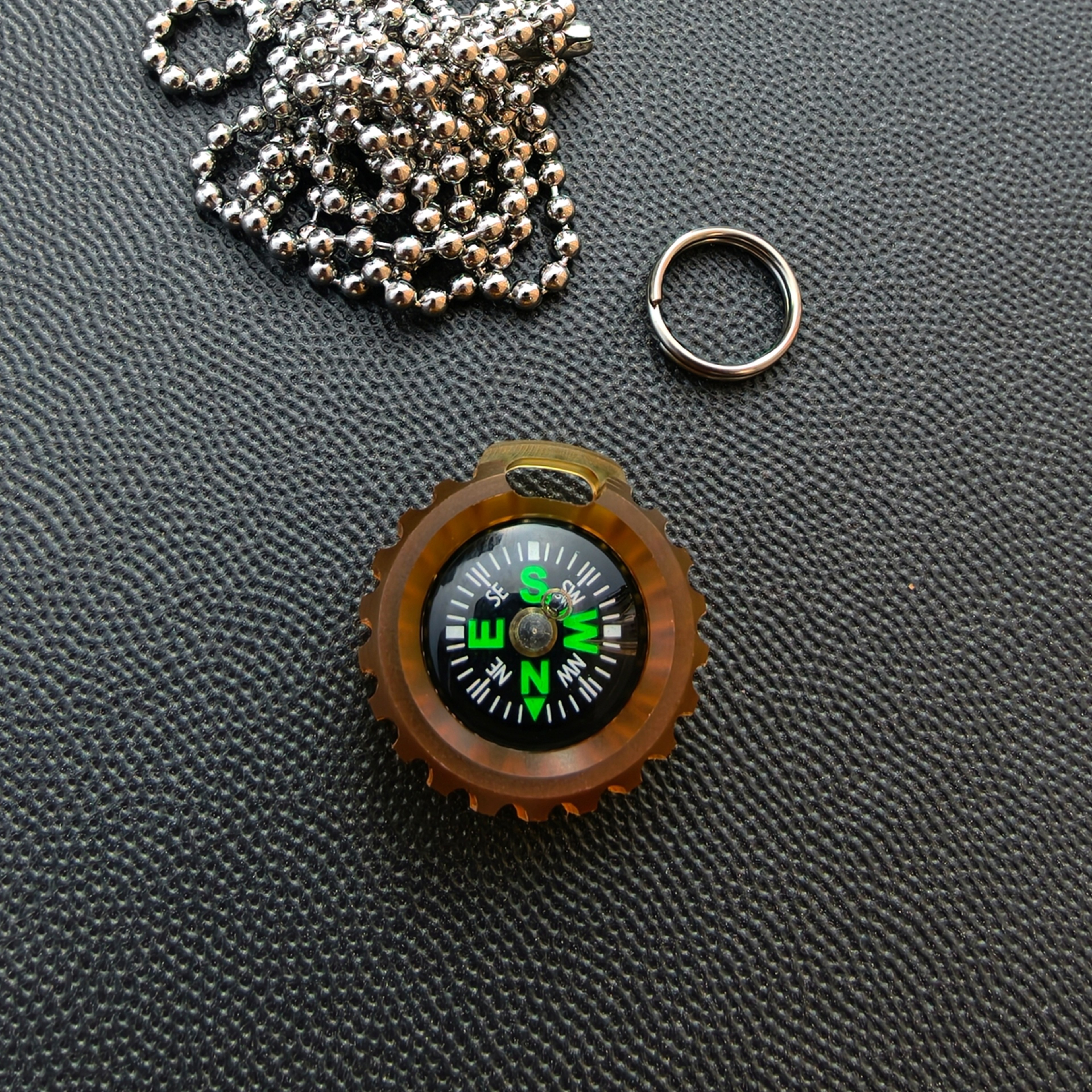 Titanium Compass Pendant Portable Survival Navigation Tool For Outdoor Emergency Travel 4