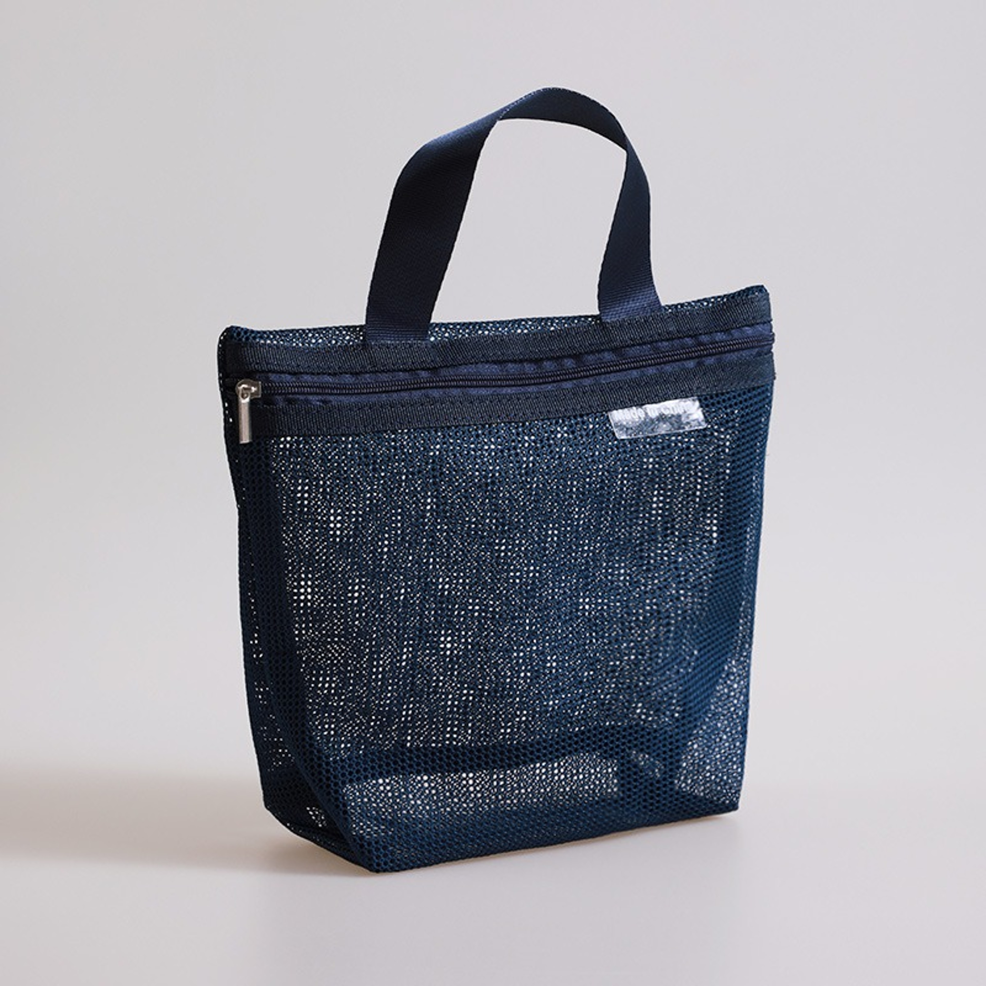 Portable Hanging Makeup Organizer Travel Toiletry Bag With Breathable Mesh Storage 3
