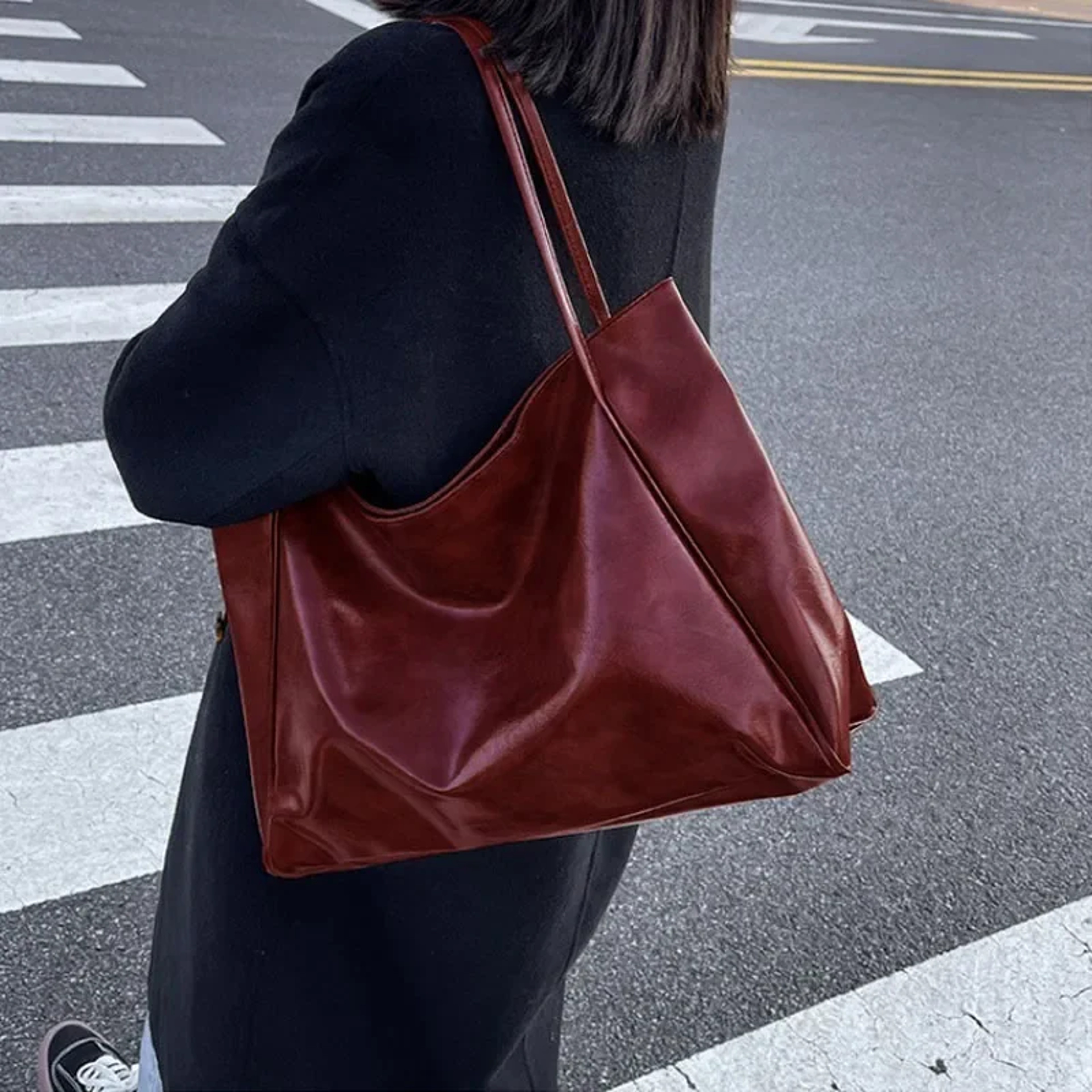 Large Capacity PU Leather Tote Bag Retro Shoulder Crossbody Everyday Handbag 1