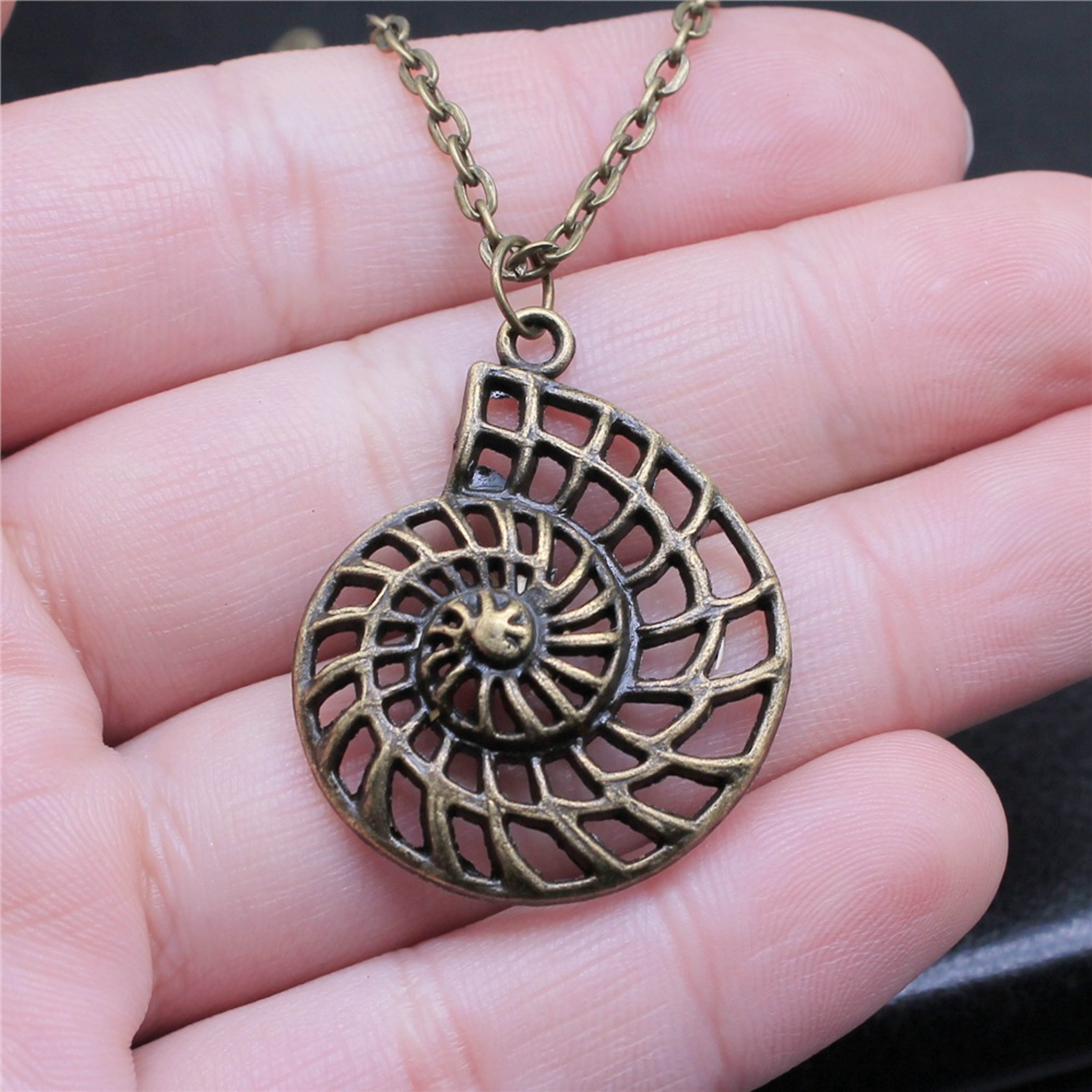 Vintage Bronze Swirl Pendant Necklace For Women Timeless Antique Jewelry 1