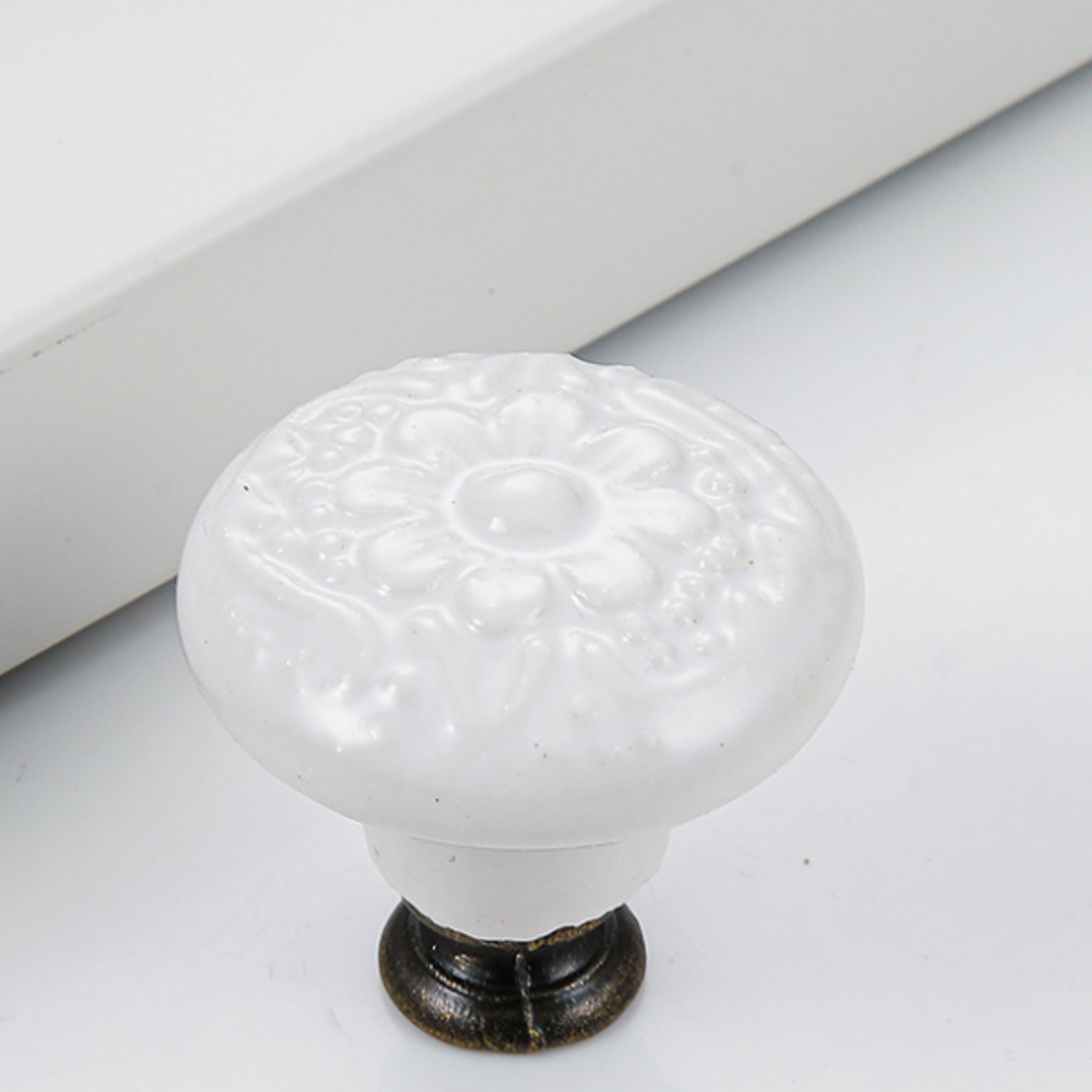 Modern Ceramic Cabinet Handles Minimalist Drawer Knobs for Kitchen Cupboards