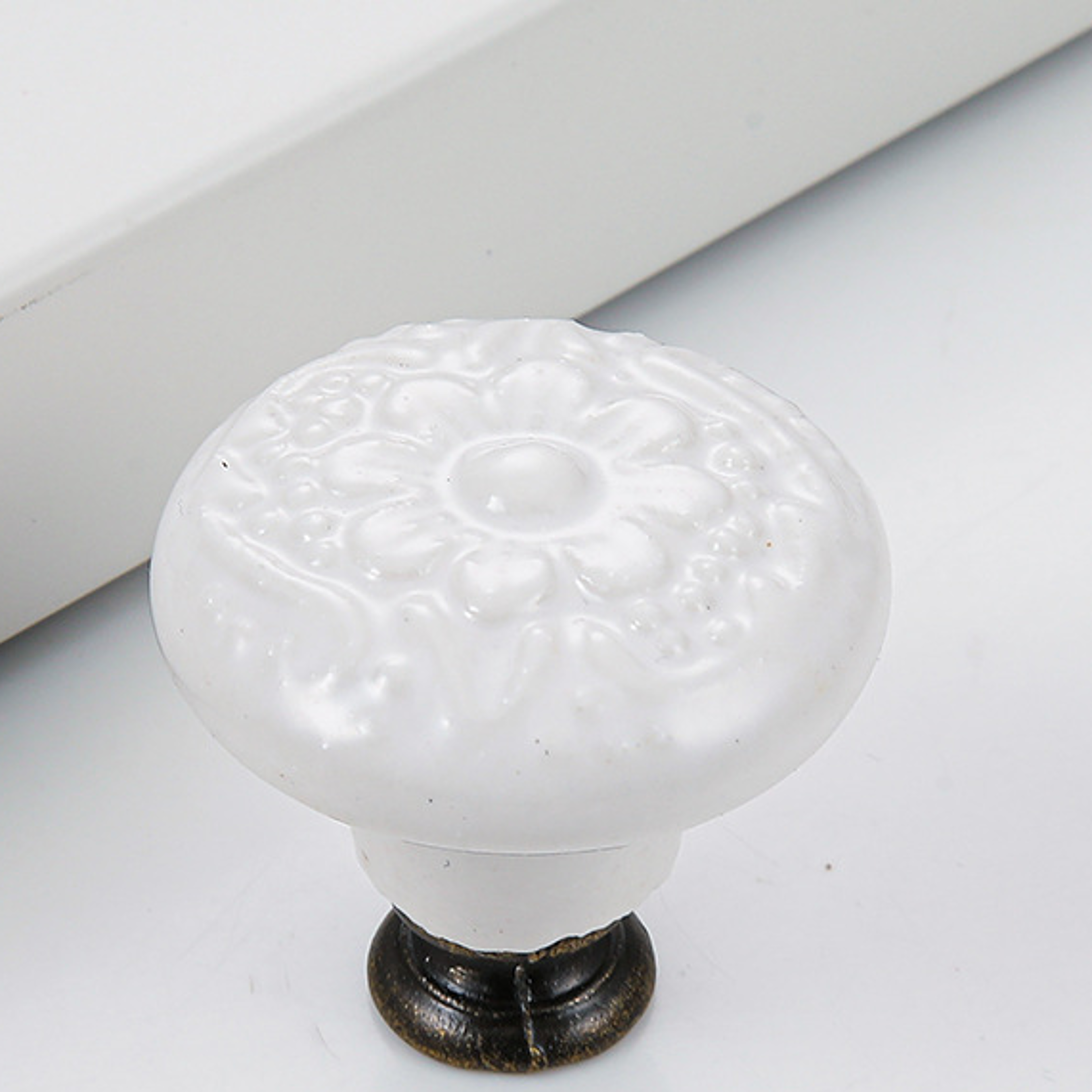 Modern Ceramic Cabinet Handles Minimalist Drawer Knobs for Kitchen Cupboards