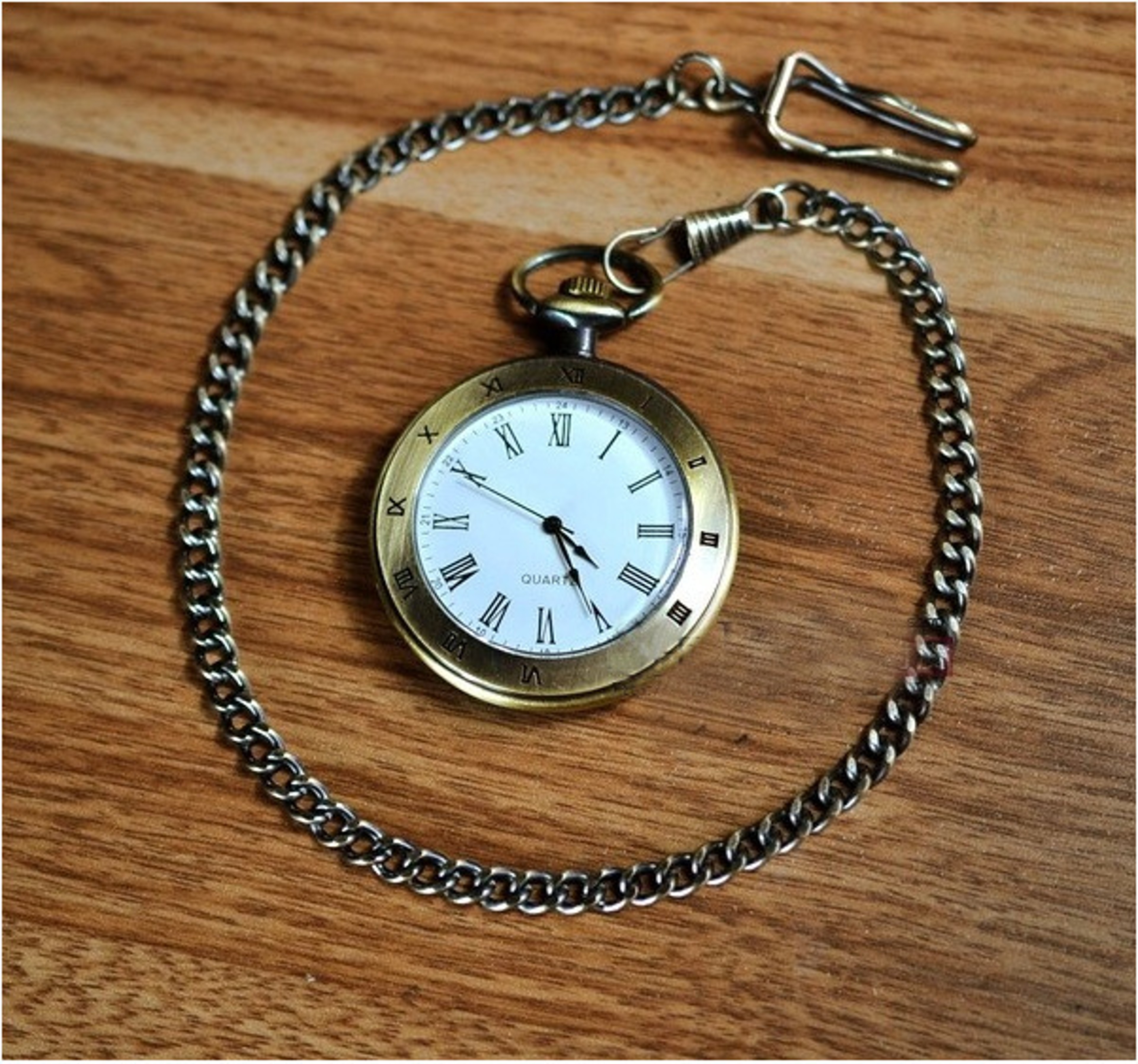 Vintage Pocket Watch Necklace Quartz Pendant Classic Antique Style Gift For Men Women 4
