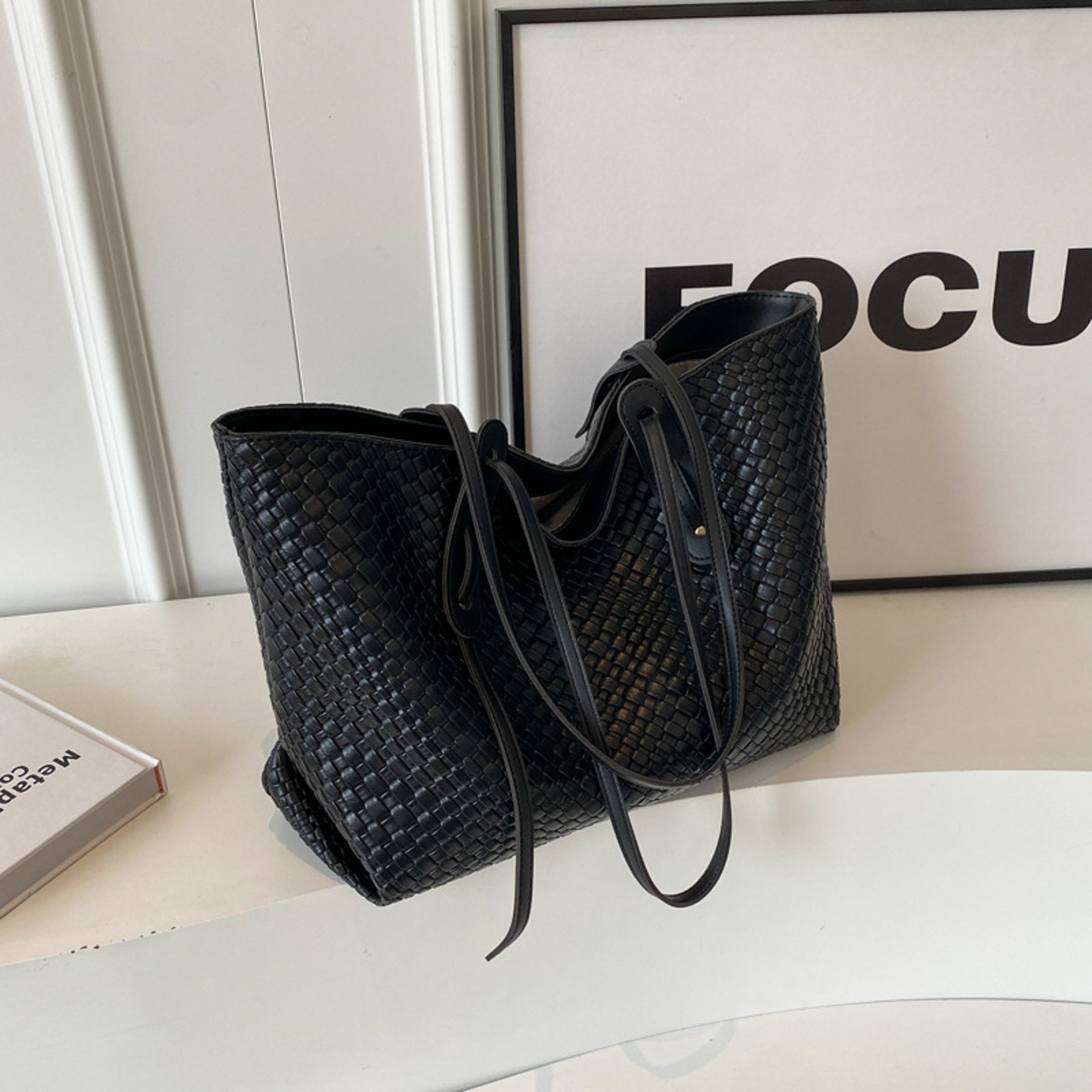 Retro Knitted Tote Bag for Women Lightweight woven tote bag for Everyday Style – view 6