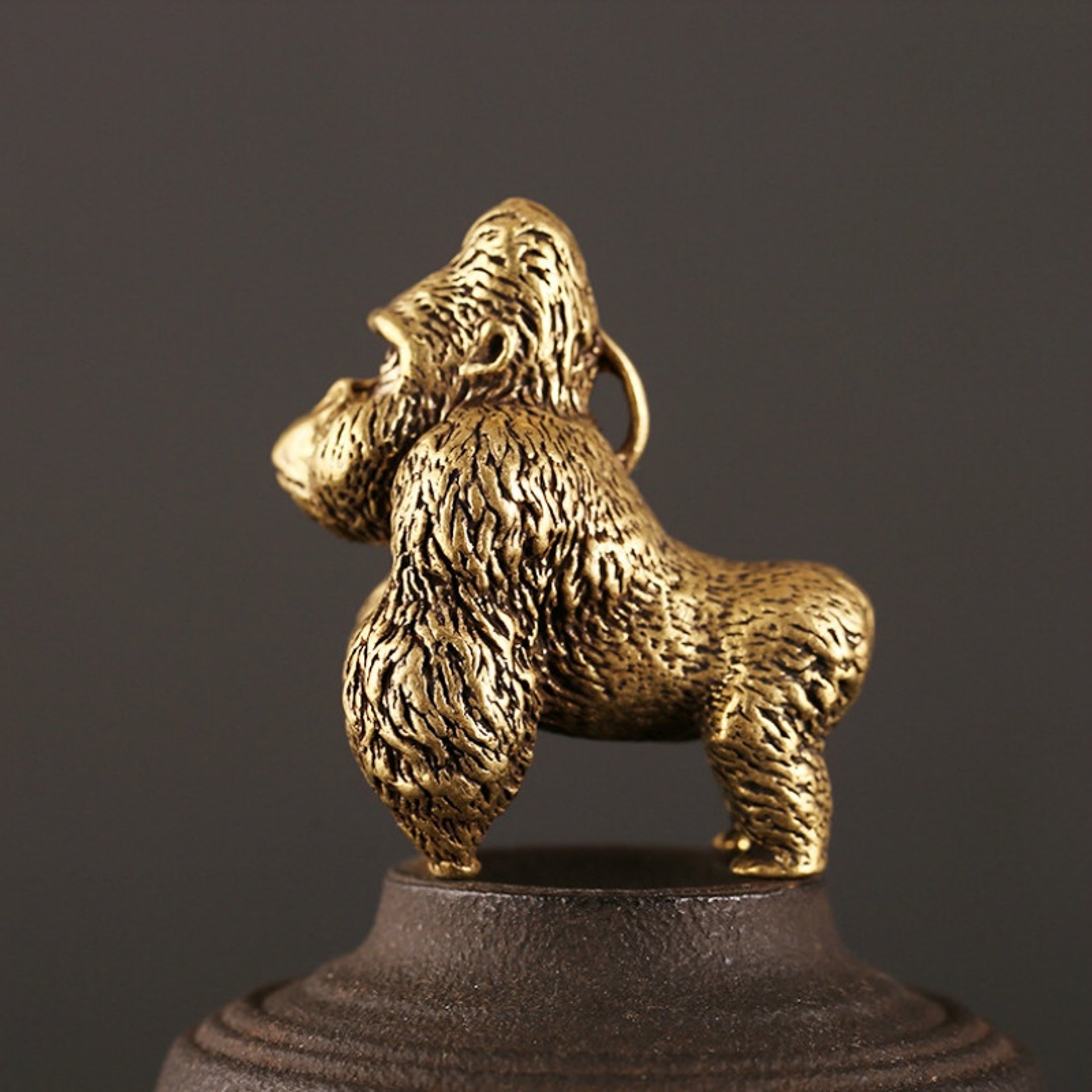 Bronze Gorilla Statue Decor Mini Desk Ornament for Office and Home – view 5