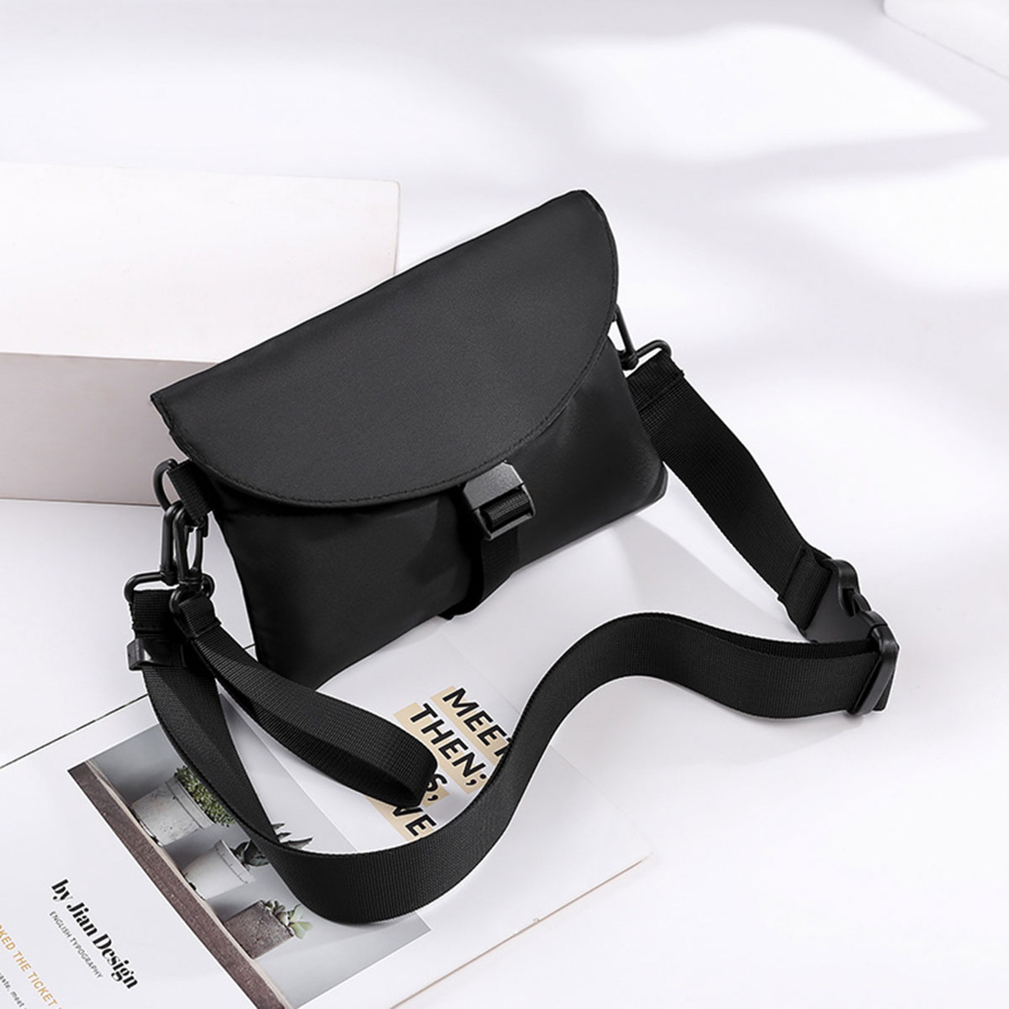 Mens Nylon Crossbody Chest Pack Lightweight Running  Cycling Sling Bag 4