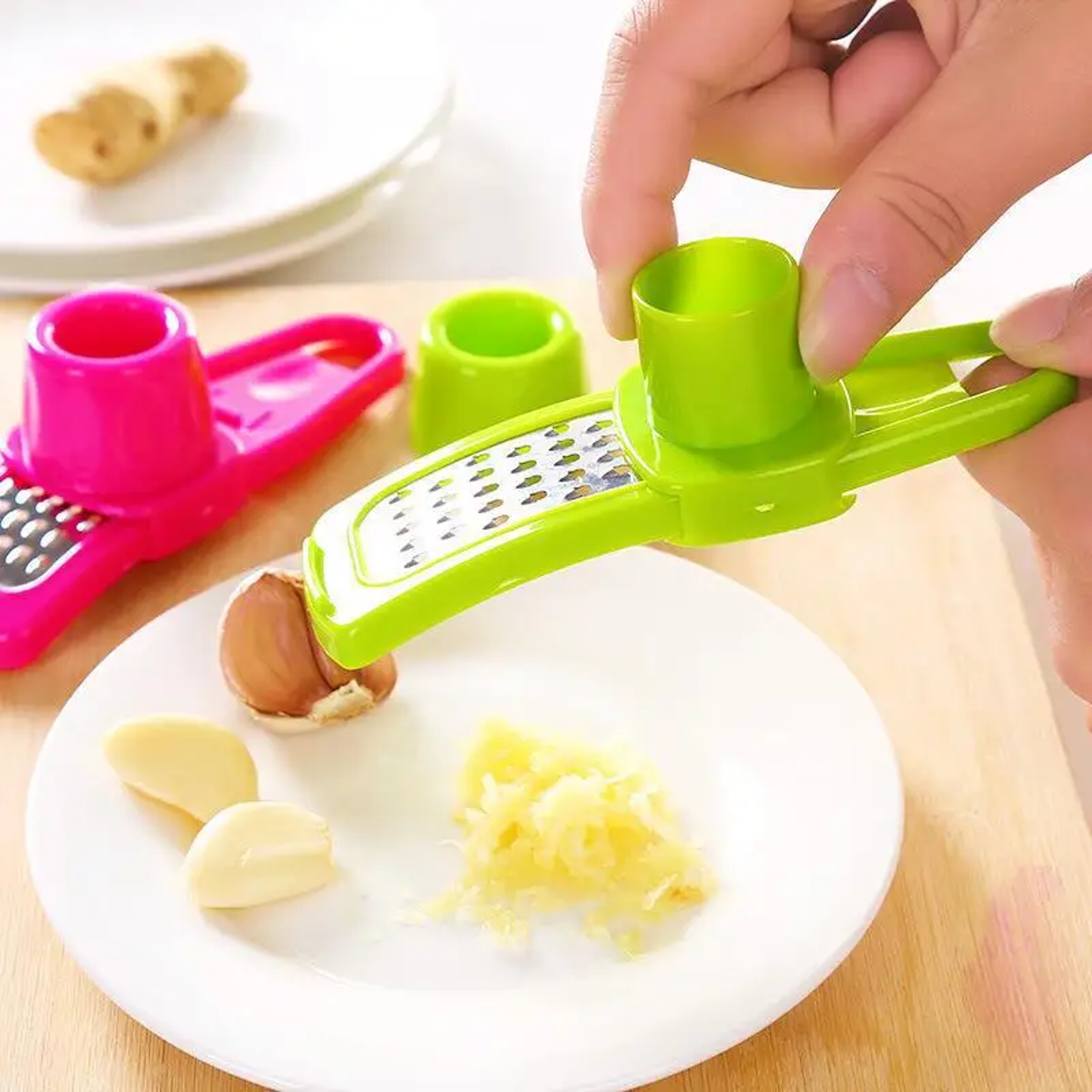 MultiFunction Garlic Press Manual Garlic Crusher  Ginger Grinder Tool 0