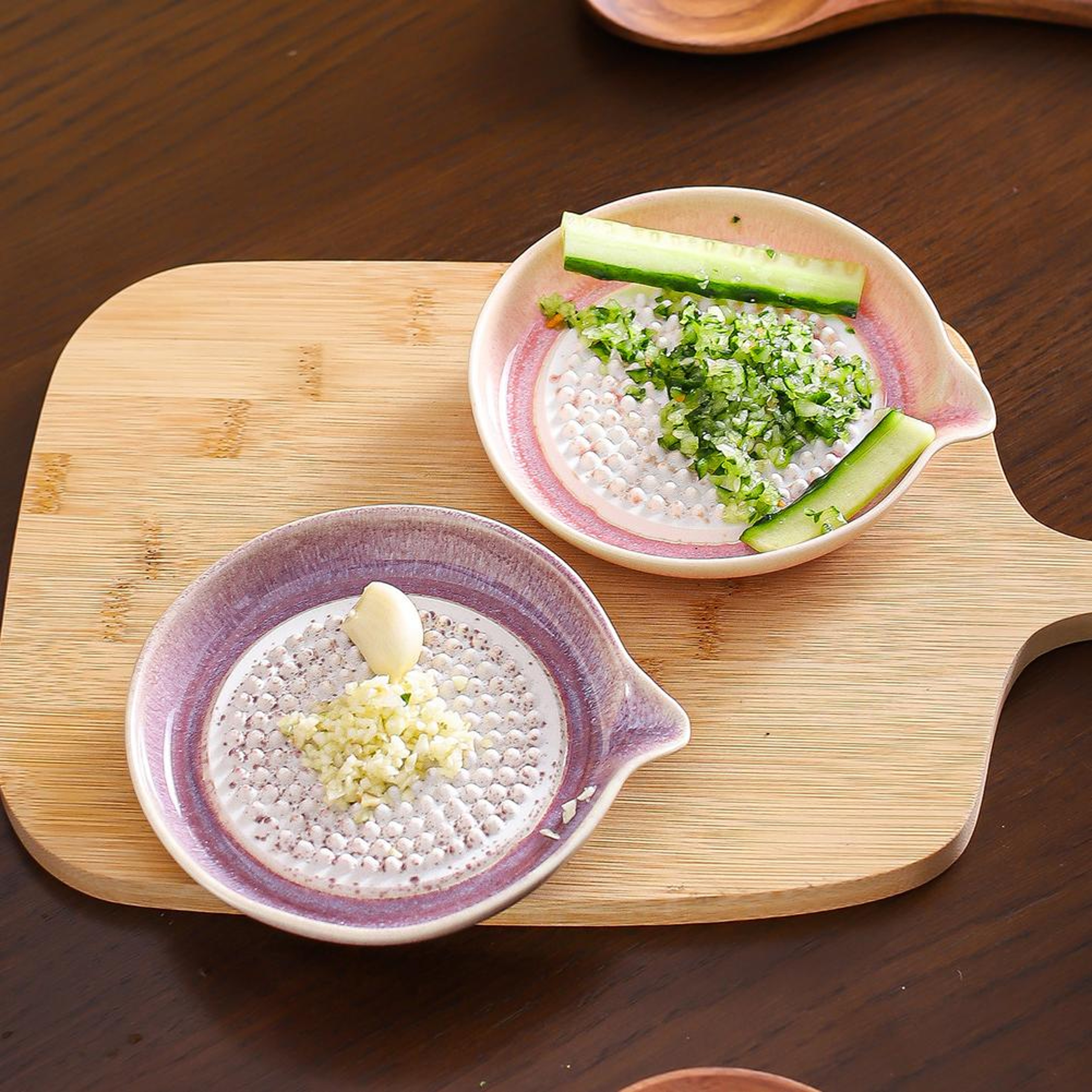 Ceramic Ginger Grater Plate with Pour Spout – Manual Garlic Grinder & Kitchen Grinding Dish – view 4