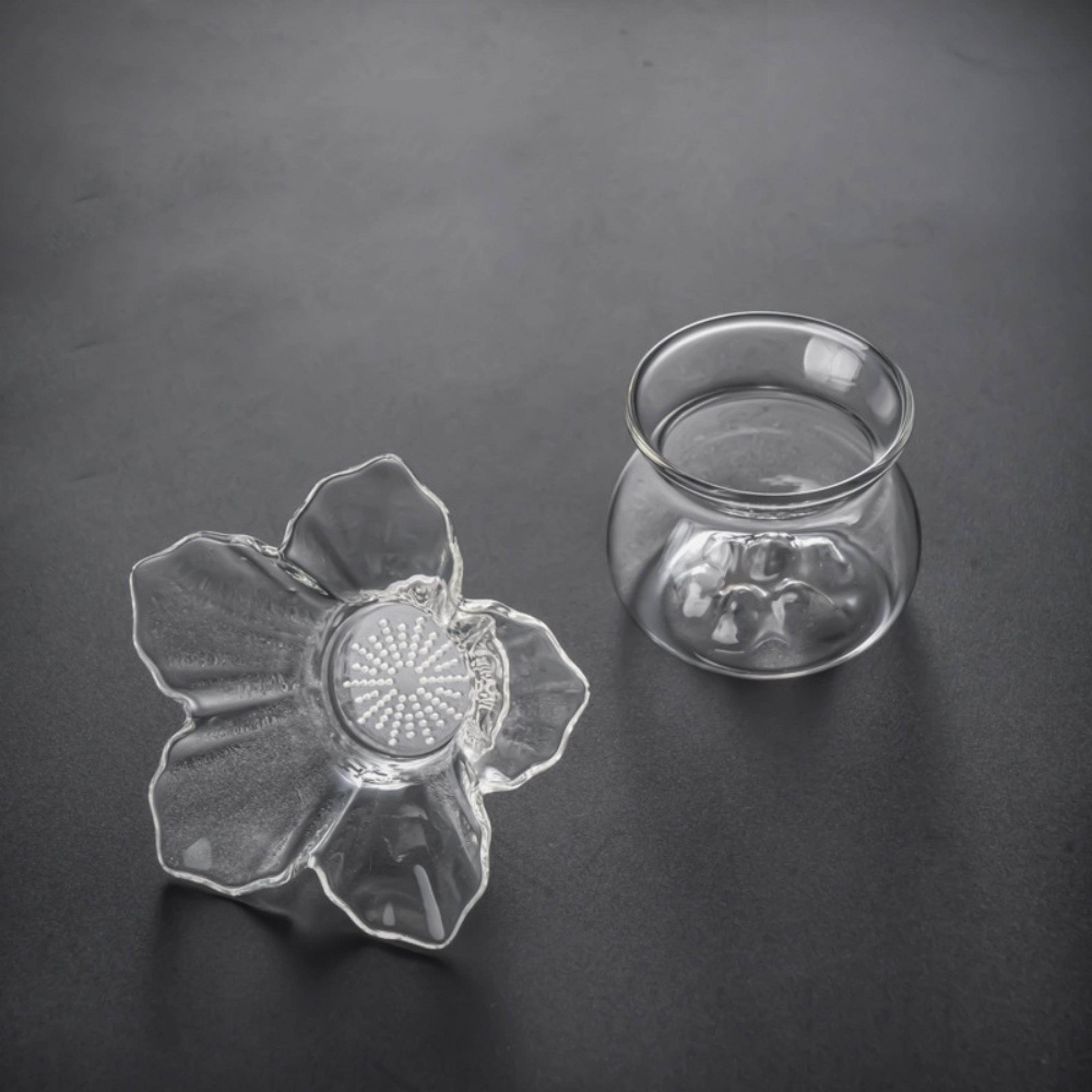 BloomGlass Tea Strainer for Loose Leaf Tea with Fine Mesh Filter & Drip Holder – view 6