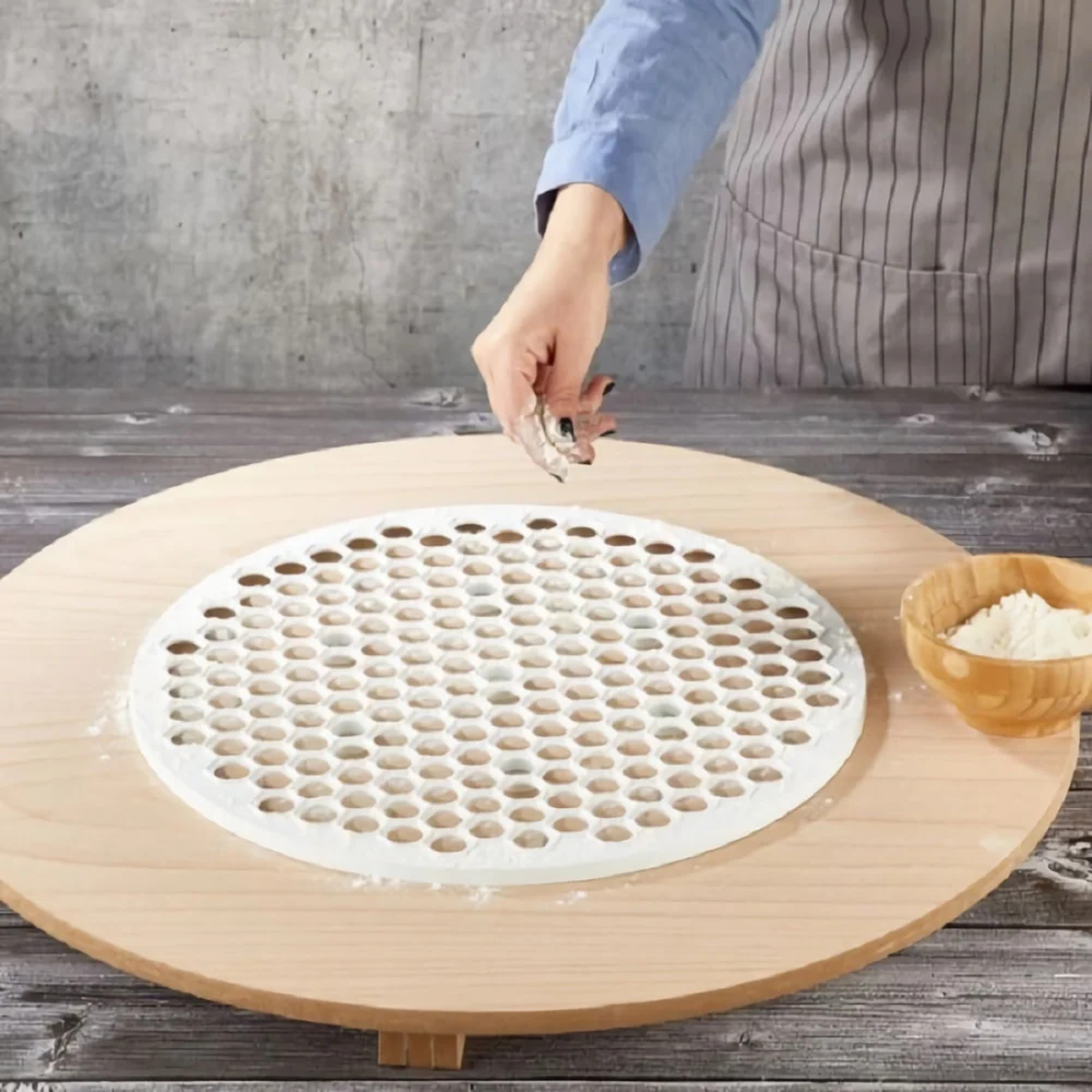 Ravioli Maker Dumpling Press Tray for Homemade Pasta & Pelmeni – view 2