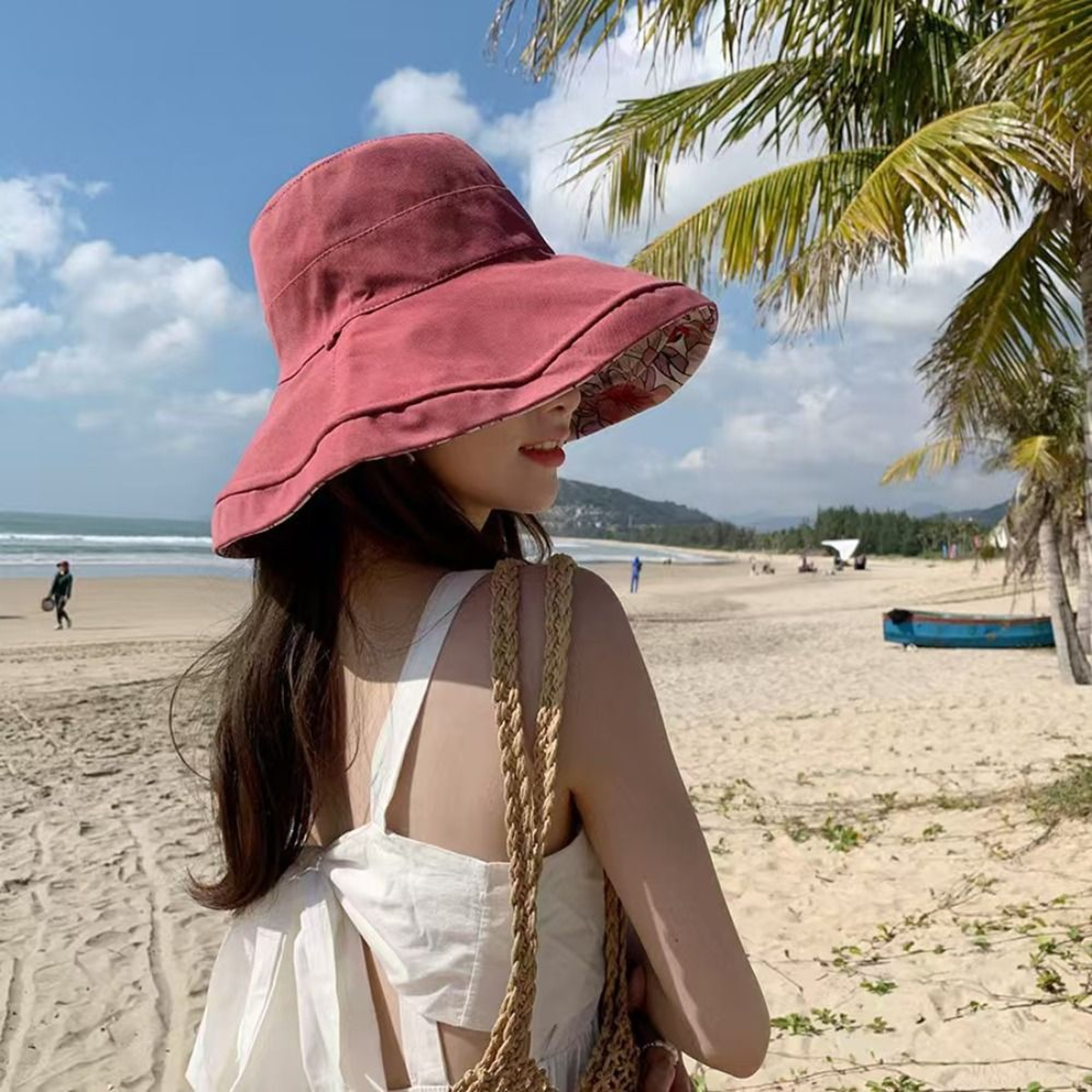 Reversible Wide Brim Sun Hat for Women with UV Protection and Windproof Beach Style – view 3