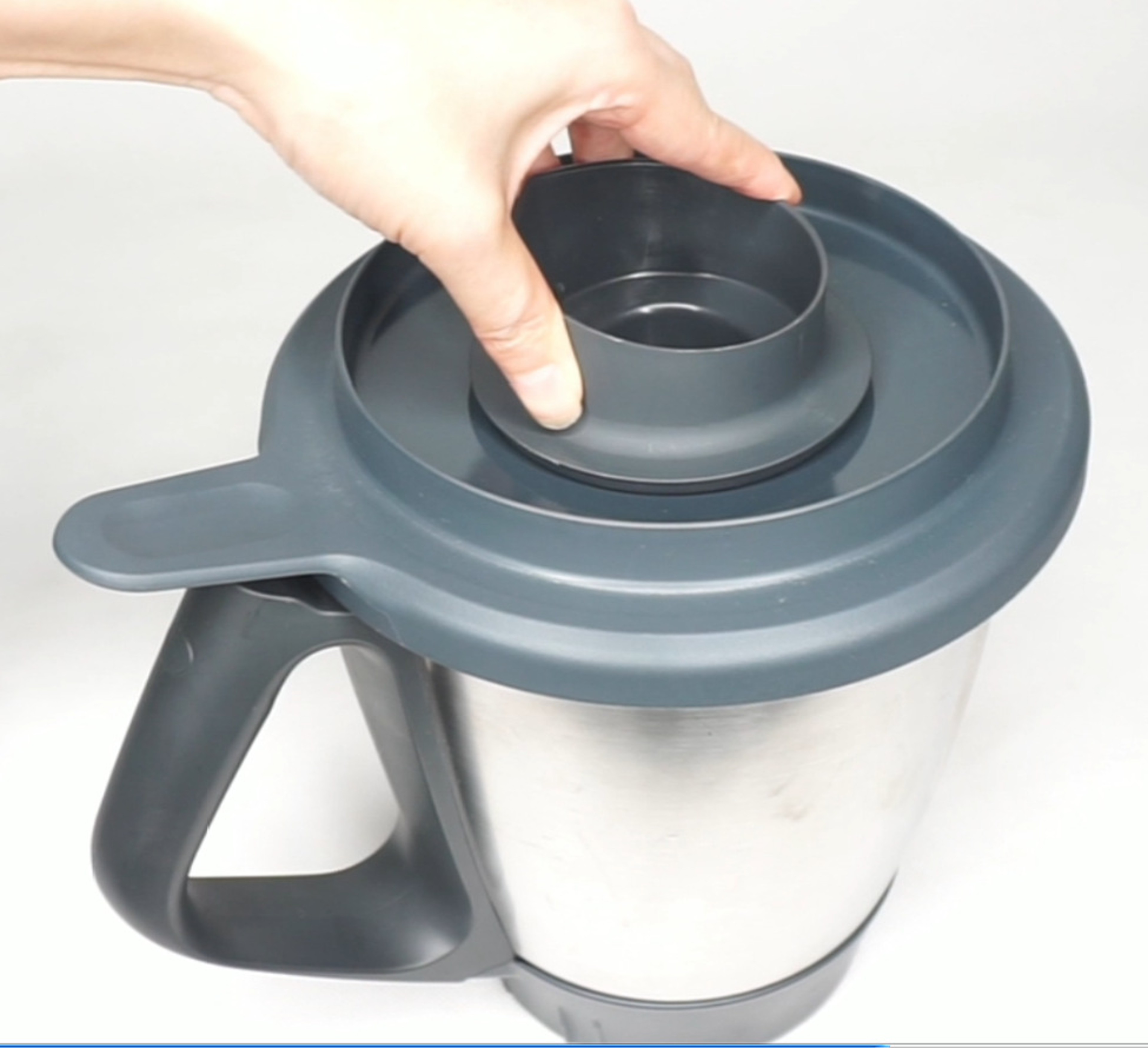 Thermomix Locking Measuring Cup Lid for Leakproof Dosing Cap – view 4