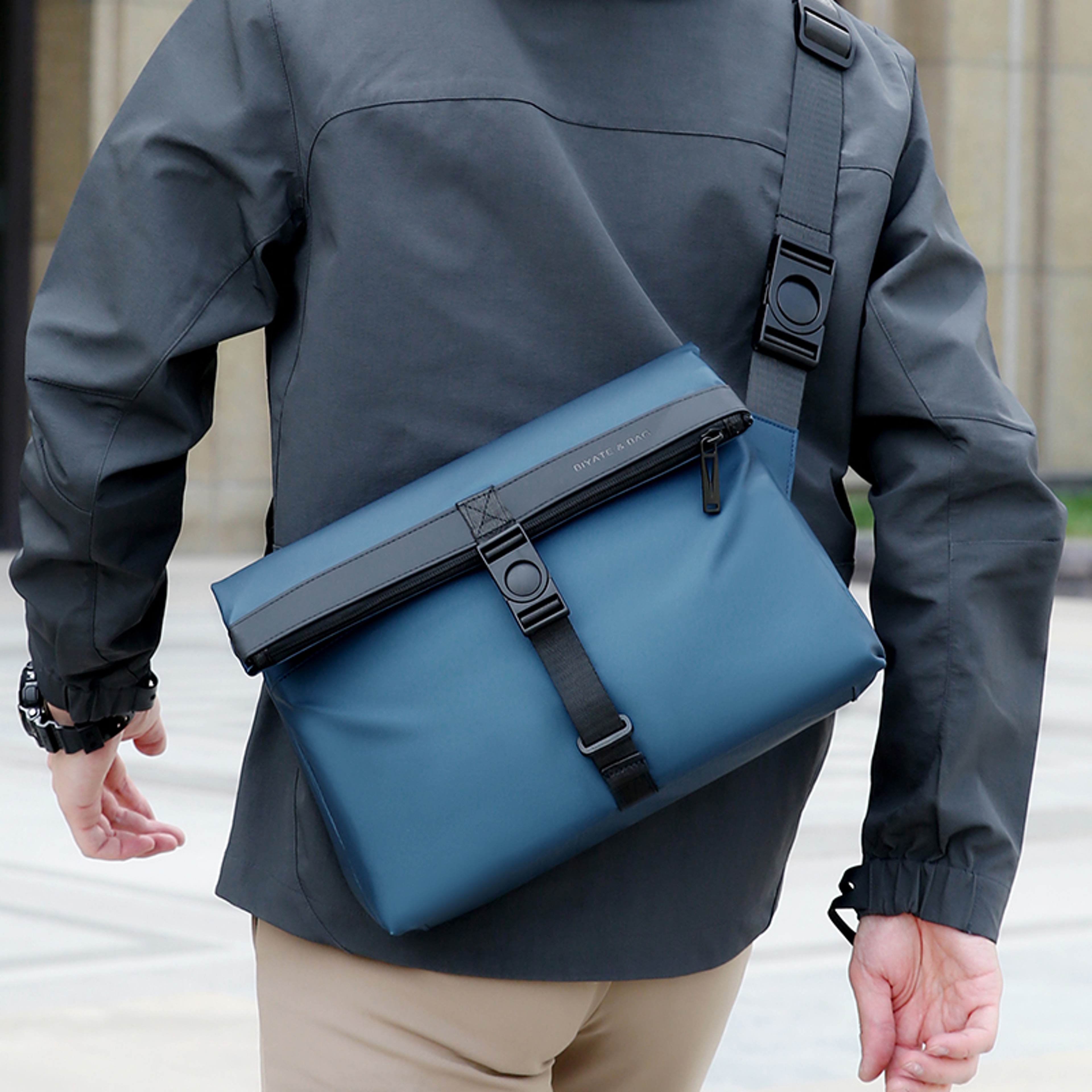 Vintage Voyager Men Leather Crossbody Bag Large Capacity Travel Briefcase Backpack – view 4