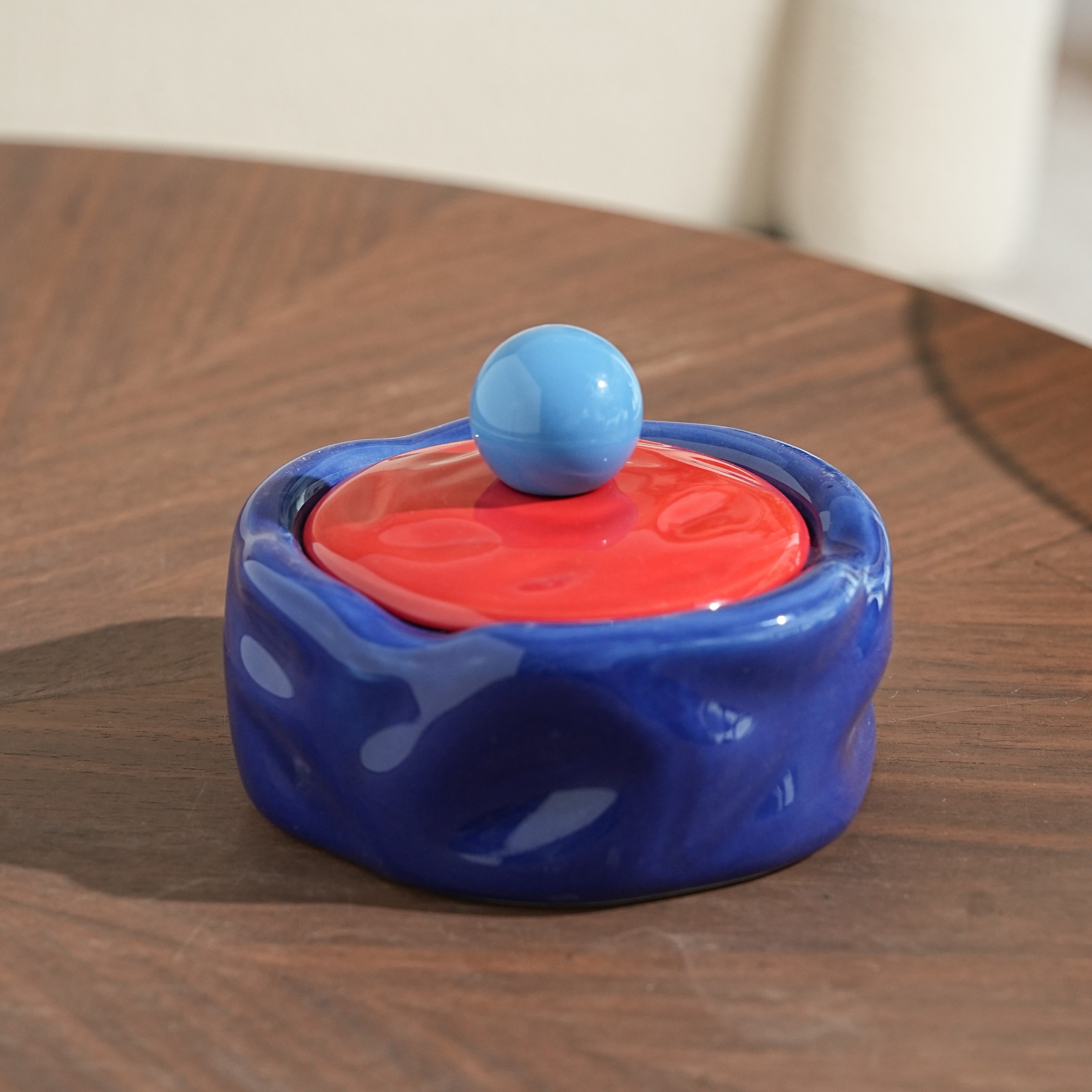 Modern Ceramic Ashtray Decorative Irregular Smoking Tray for Living Room & Desktop – view 10