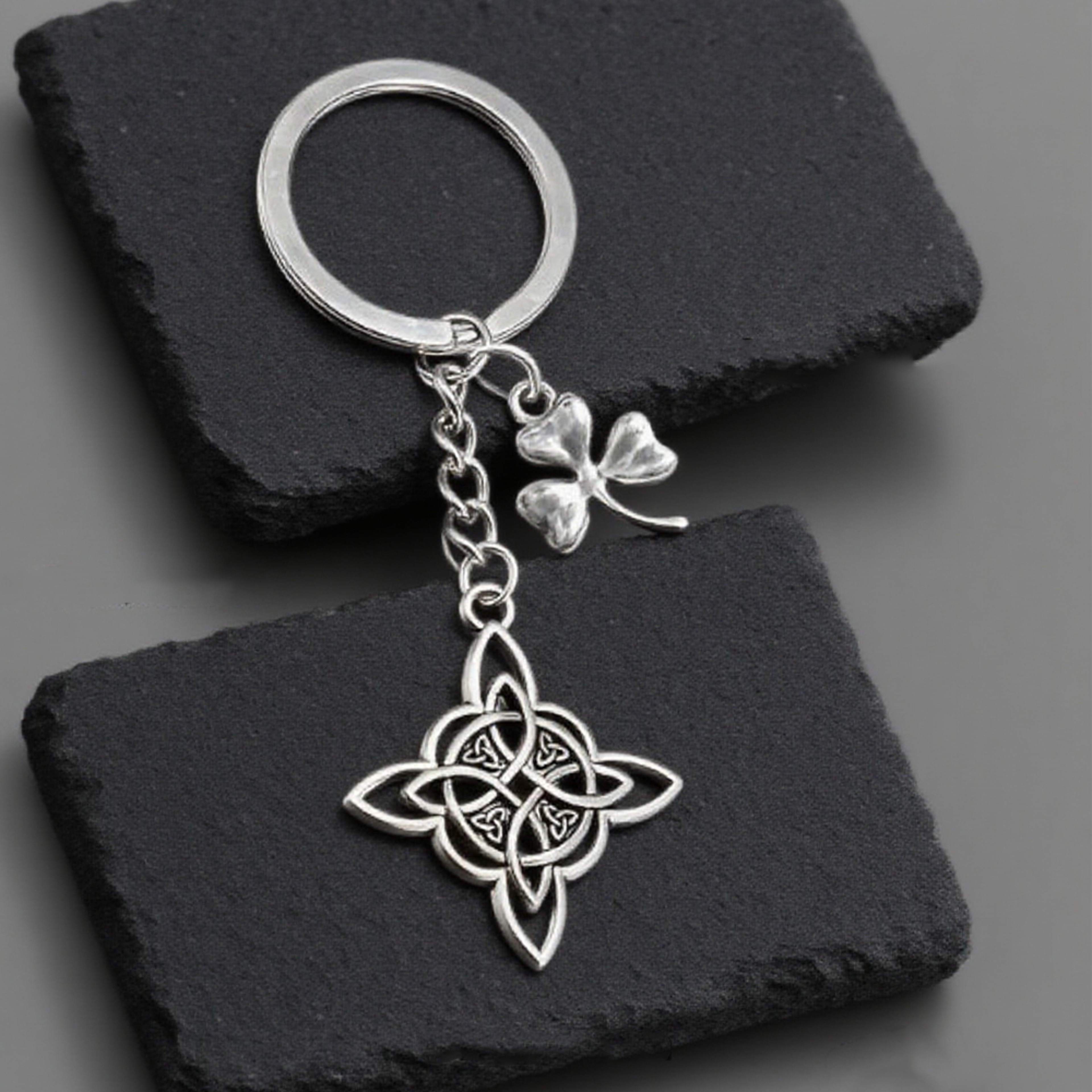 Celtic Trinity Knot Keychain Protection Amulet for Car Keys and Bags – view 5
