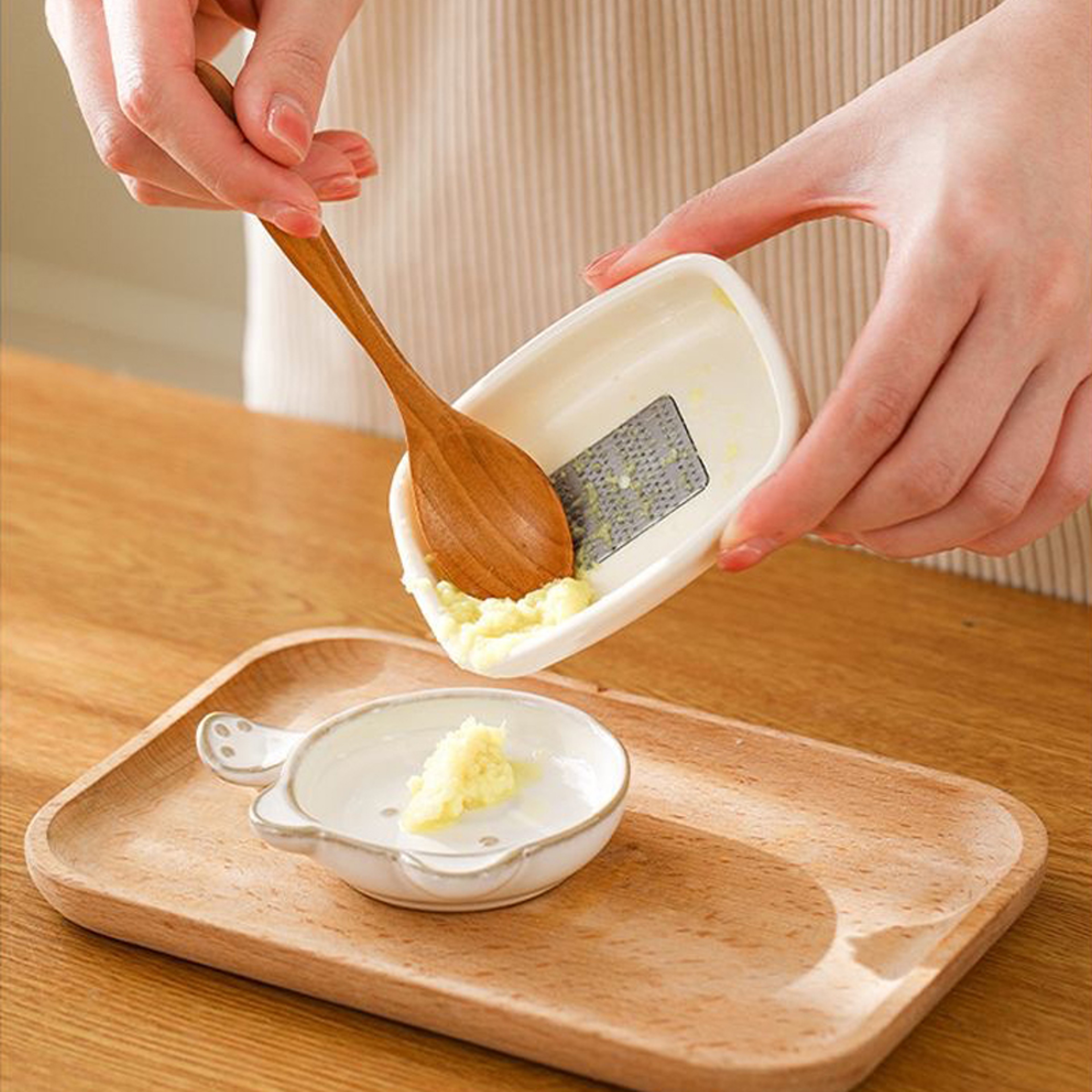 Stainless Steel Garlic Crusher & Ginger Grater for Fast Kitchen Prep – view 3