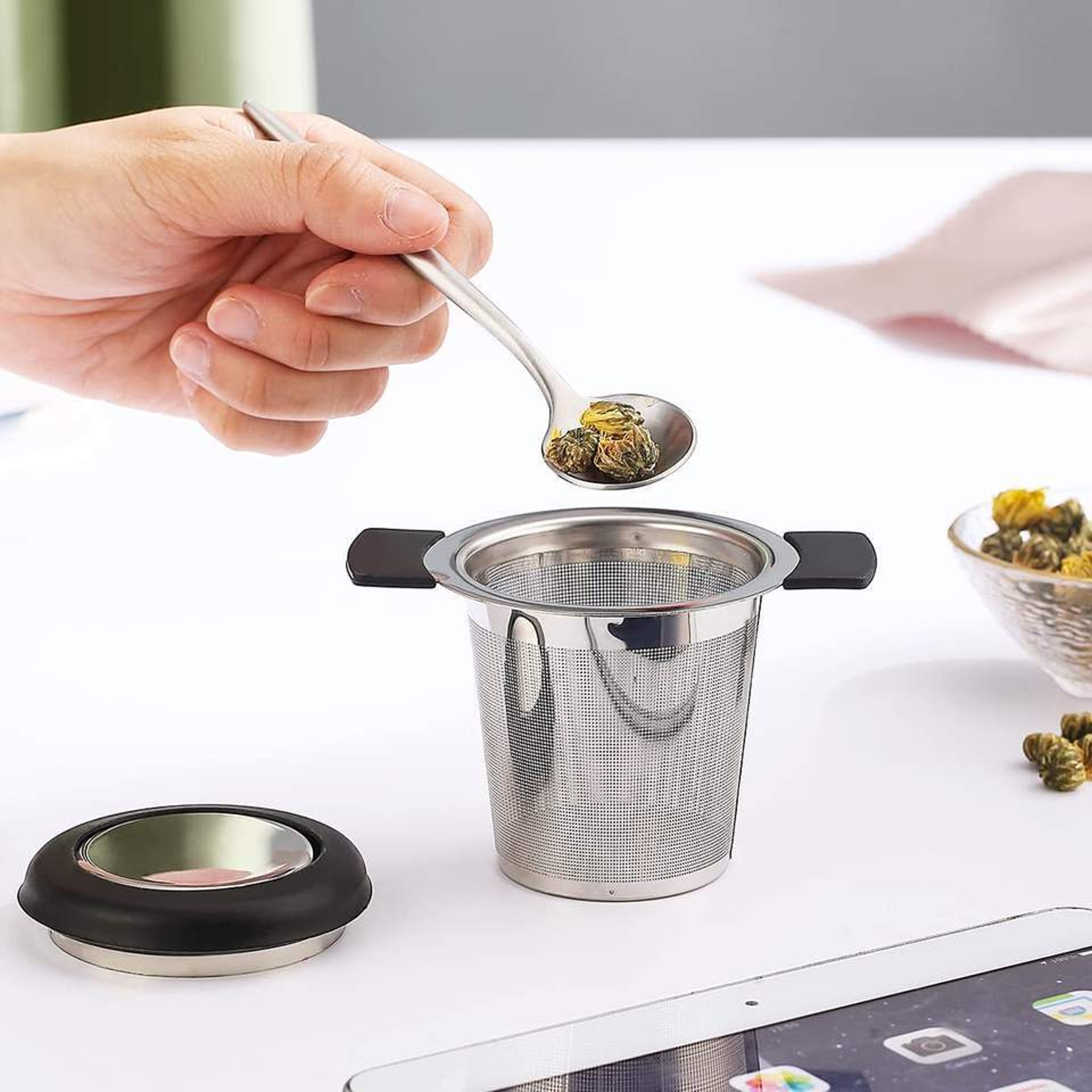 Stainless Steel Tea Infuser Basket With Silicone Handles For Loose Leaf Tea 1