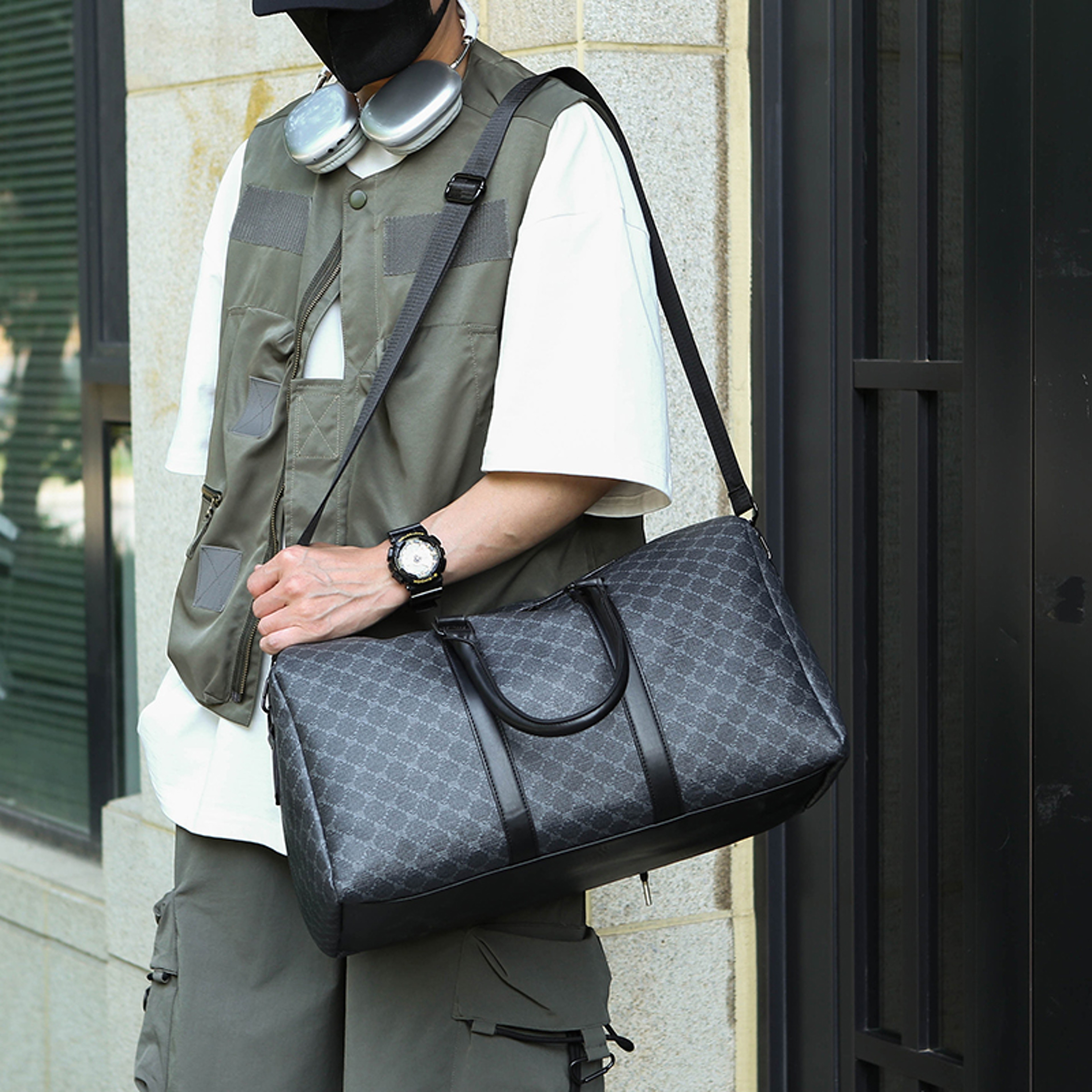 Large Capacity Men Black Traveling Bag, Business Travel Luggage, Classic Printed Handbag Shoulder Bag for Men – view 3