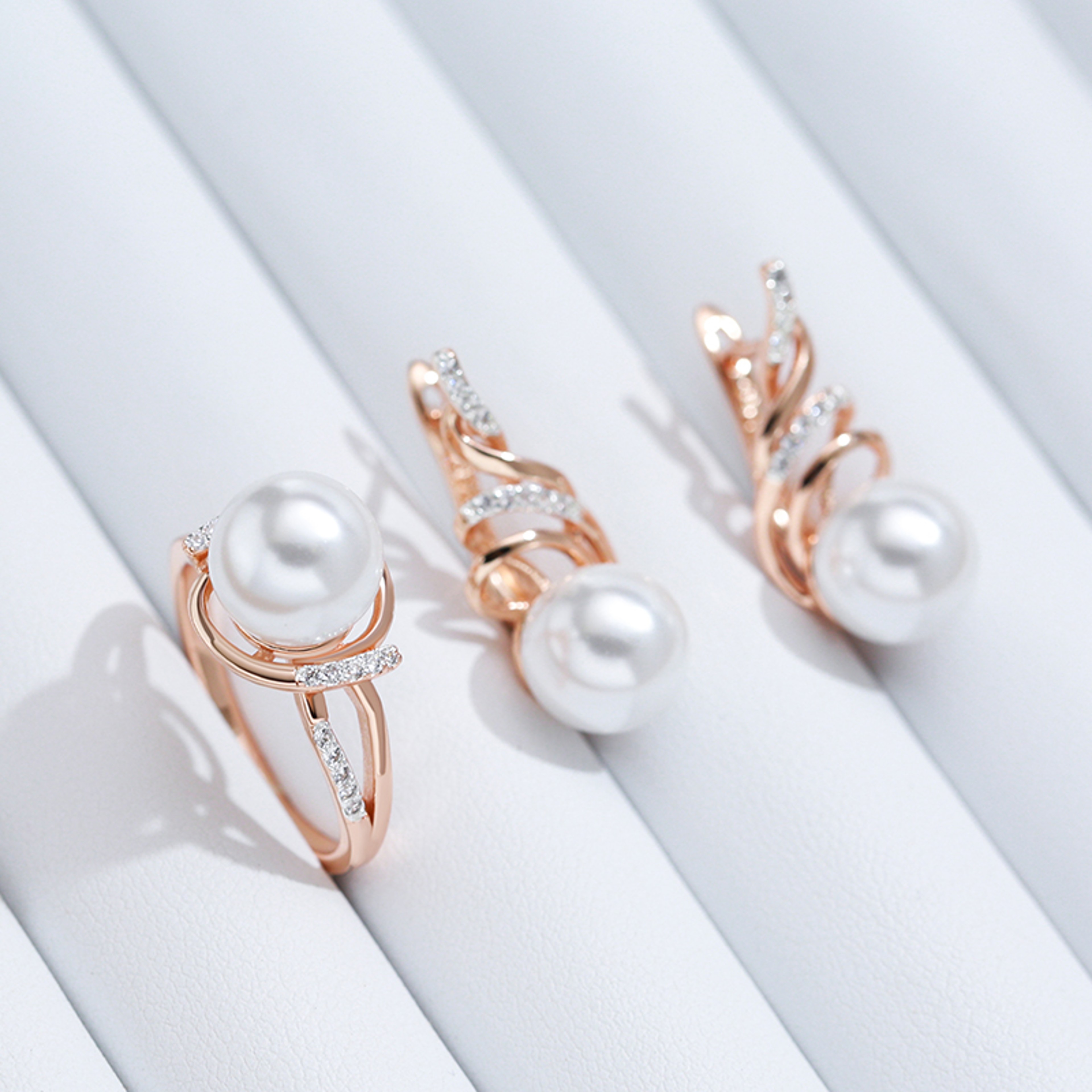 zn1eKinel-Hot-Fashion-Geometry-Pearl-Ring-for-Women-585-Rose-Gold-Silver-Color-Mix-Natural-Zircon.jpg