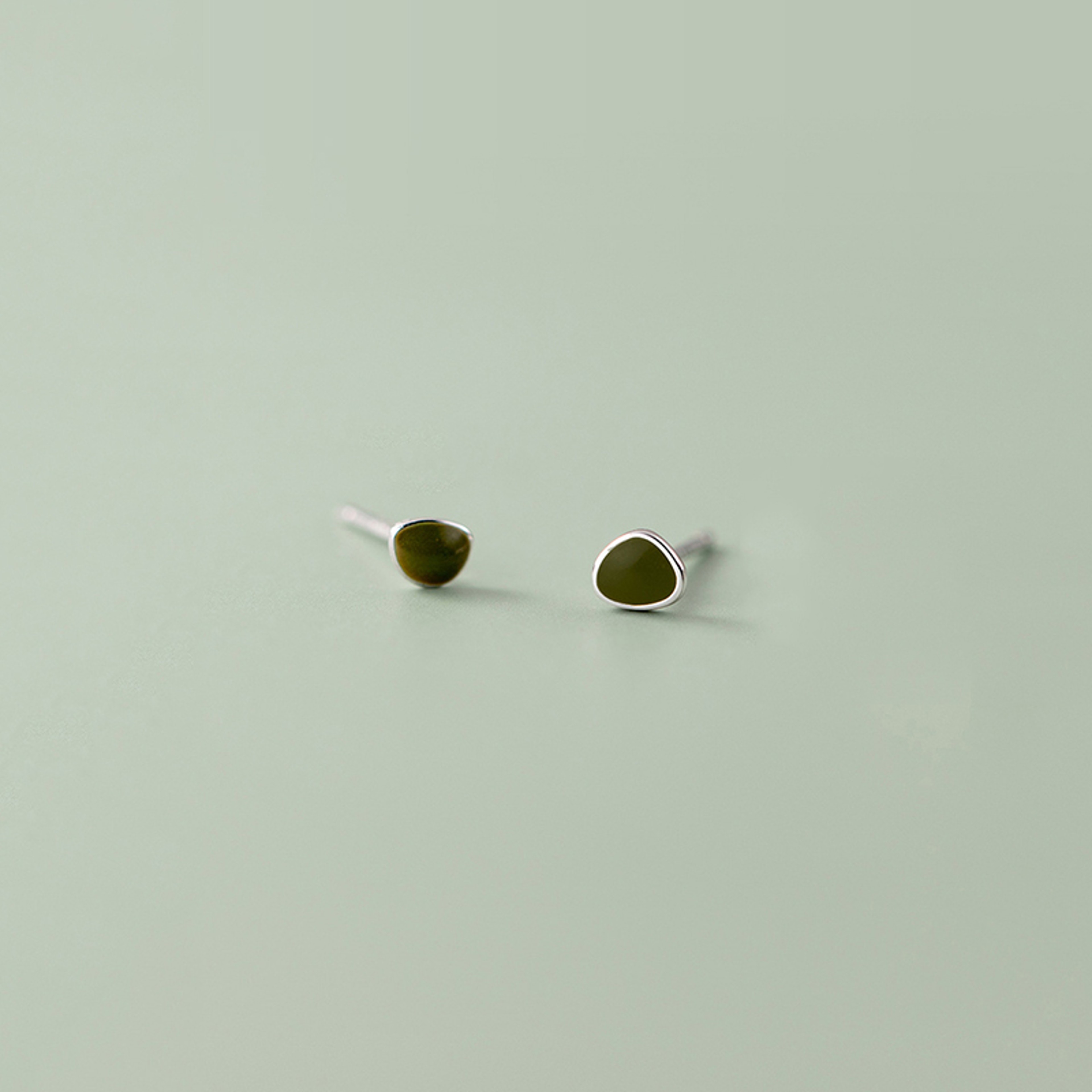 PJzpWANTME-925-Sterling-Silver-Geometric-Green-Enamel-Small-Stud-Earrings-for-Women-Minimalist-Teen-Ear-Bone.jpg
