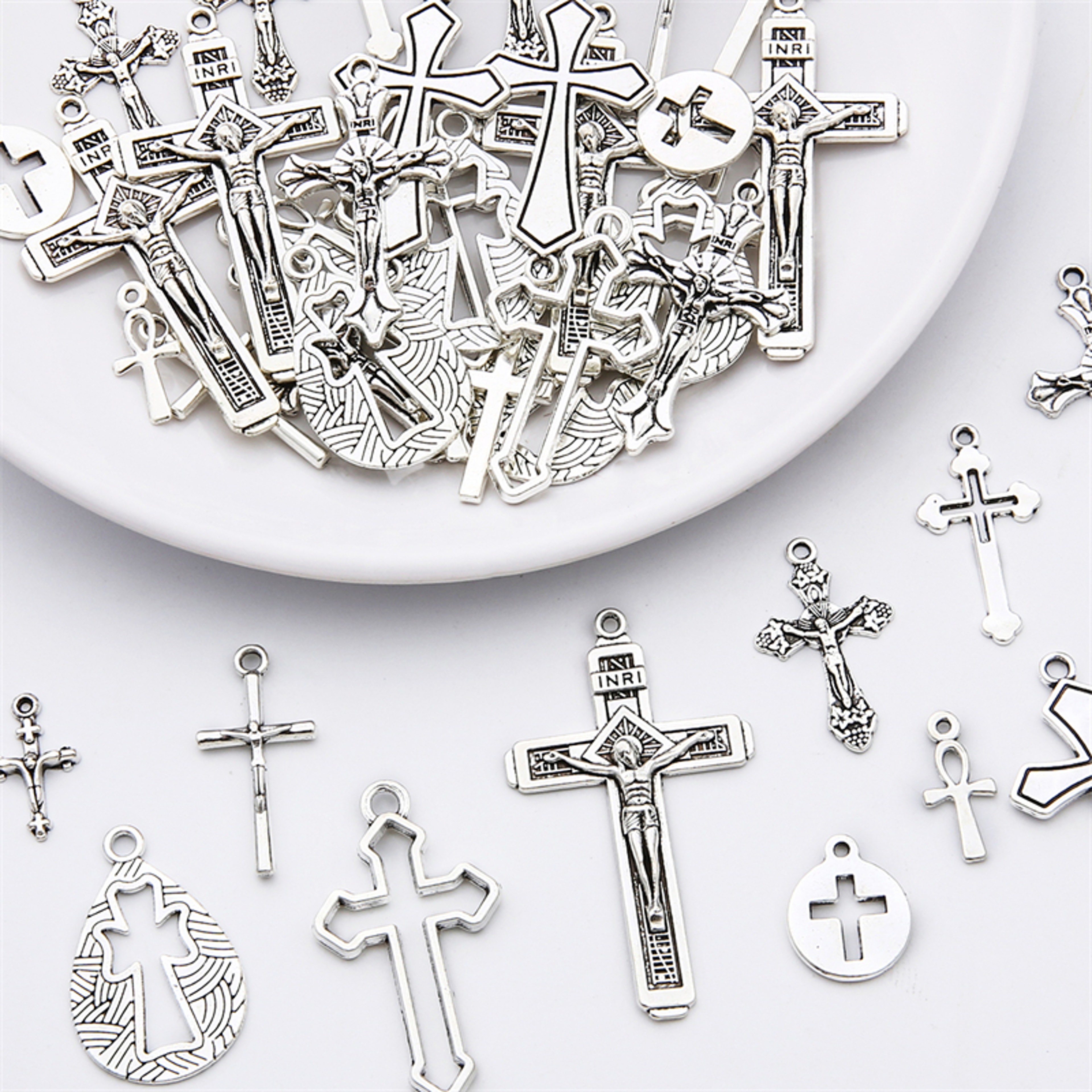 xB4d10-20-40pcs-Tibetan-Style-Antique-Silver-Cross-Charm-Coin-Pendants-Connector-for-DIY-Necklace-Bracelet.jpg