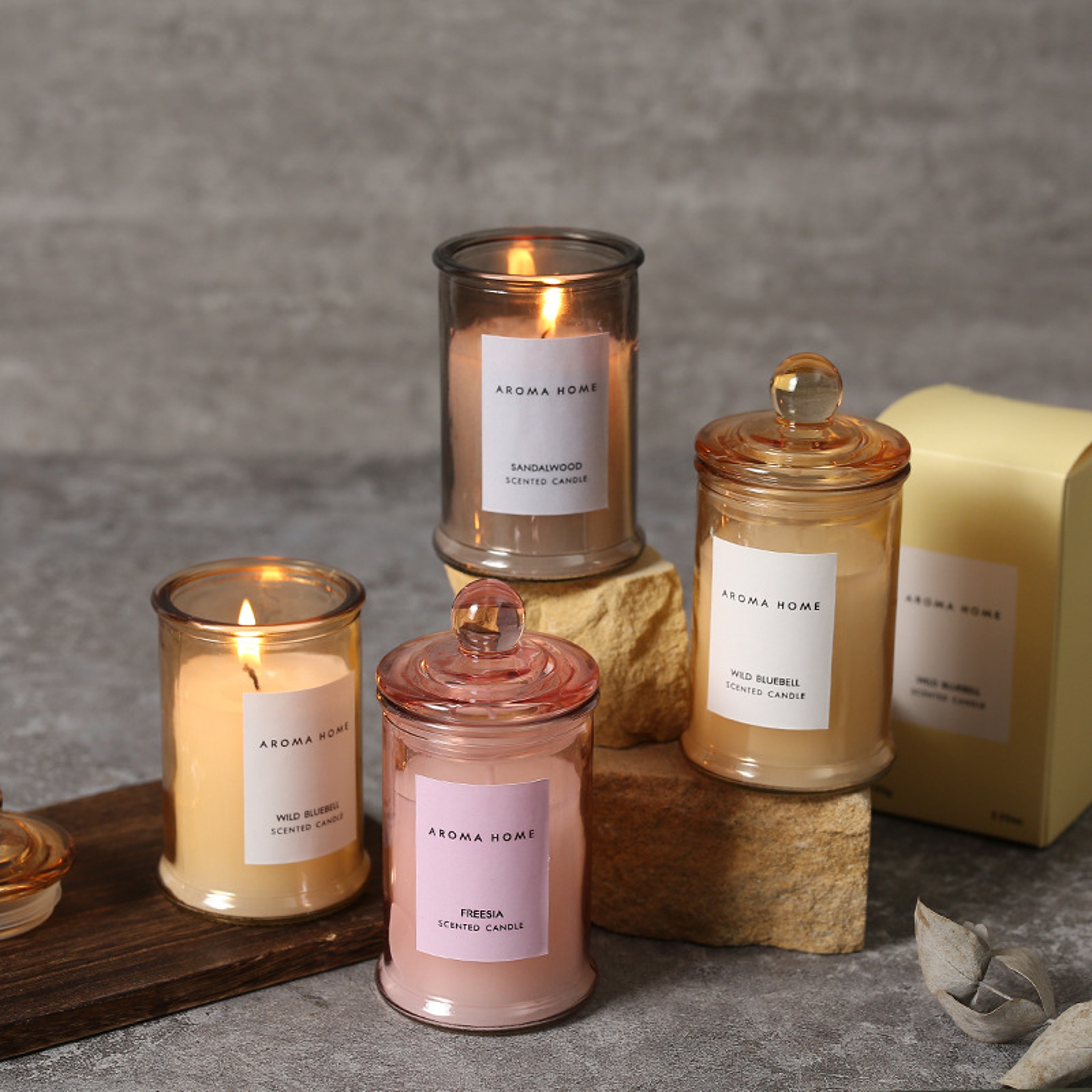Ins Style Scented Candle Vintage Glass Jar Aromatherapy Soy Wax Candle Essential Oils Home Decorati 0