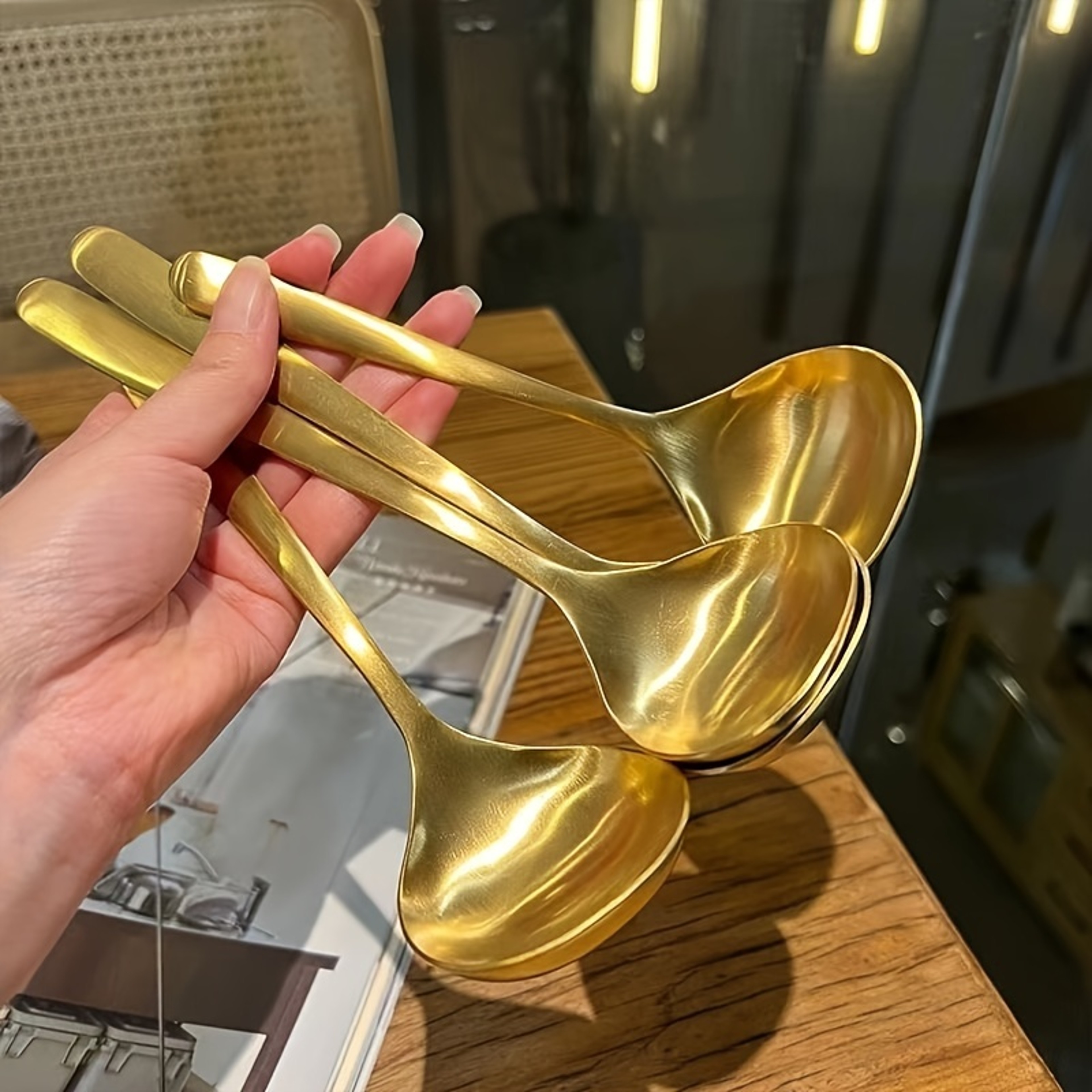 Elegant Golden Stainless Steel Large Spoons With Long Handles For Soup Hot Pot Porridge 1