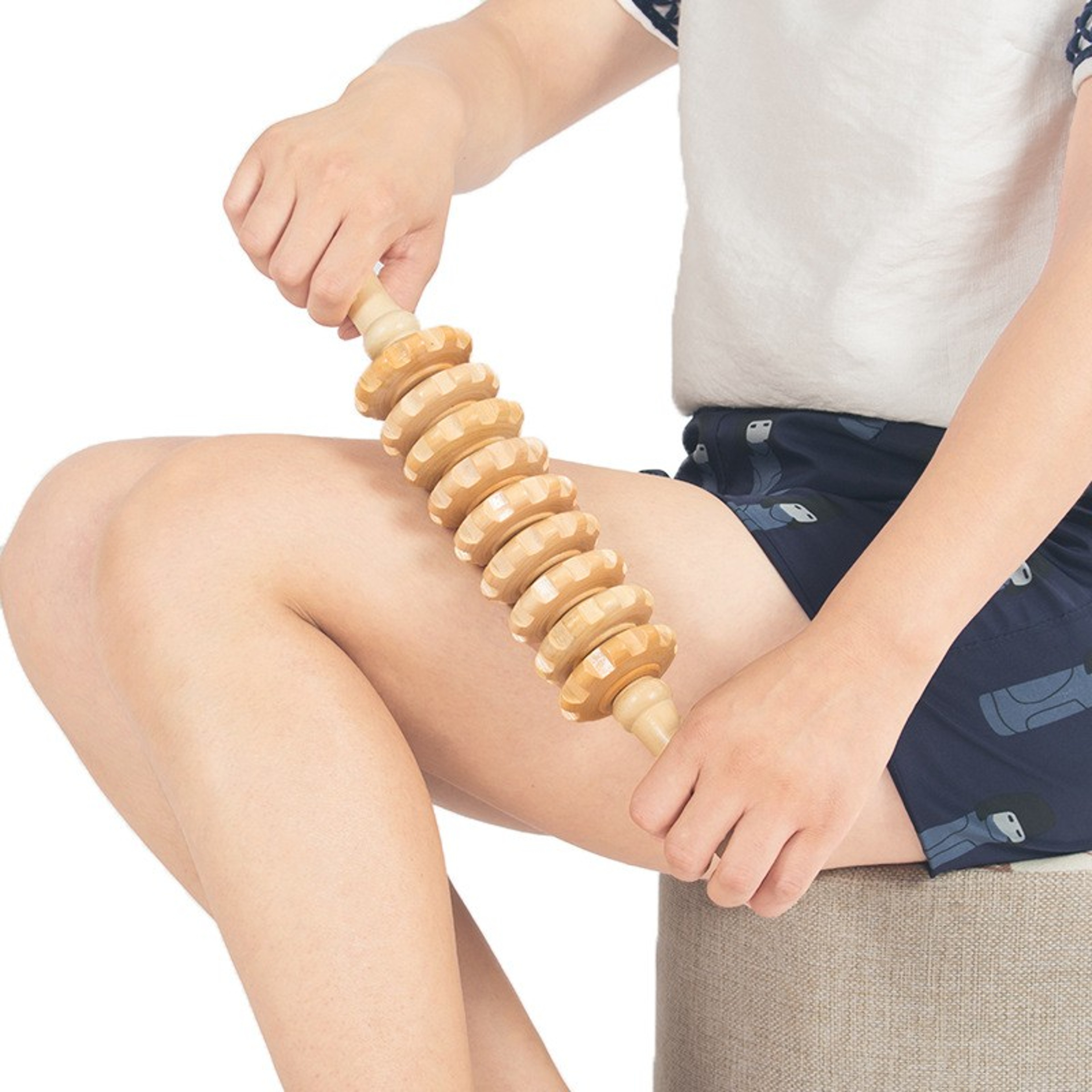 Wooden Fascia Massager With AntiSlip Handle For Relaxation And Smooth Skin 4