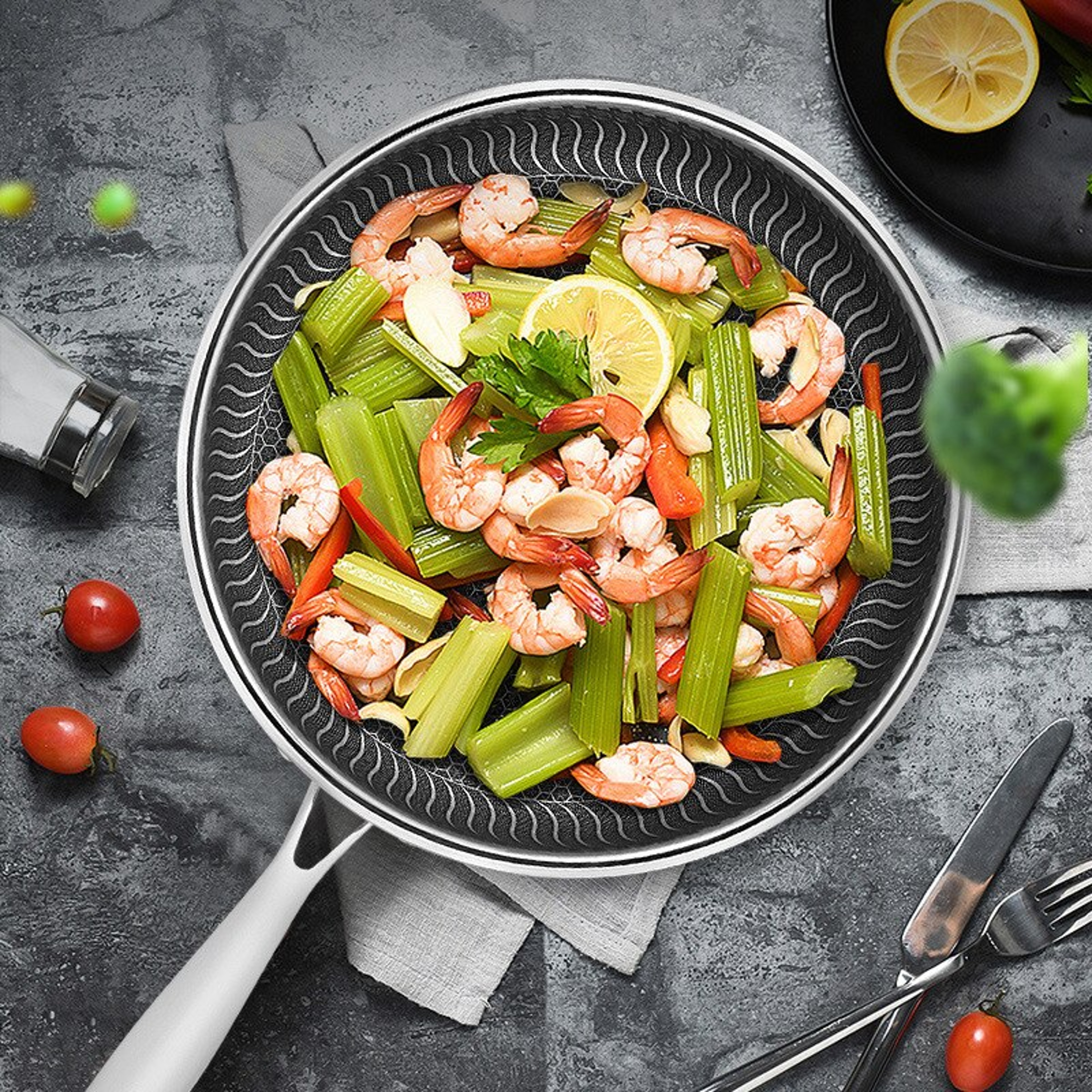 Whole Body Stainless Steel Frying Pan  DoubleSided Honeycomb Skillet For All Stove Types 3