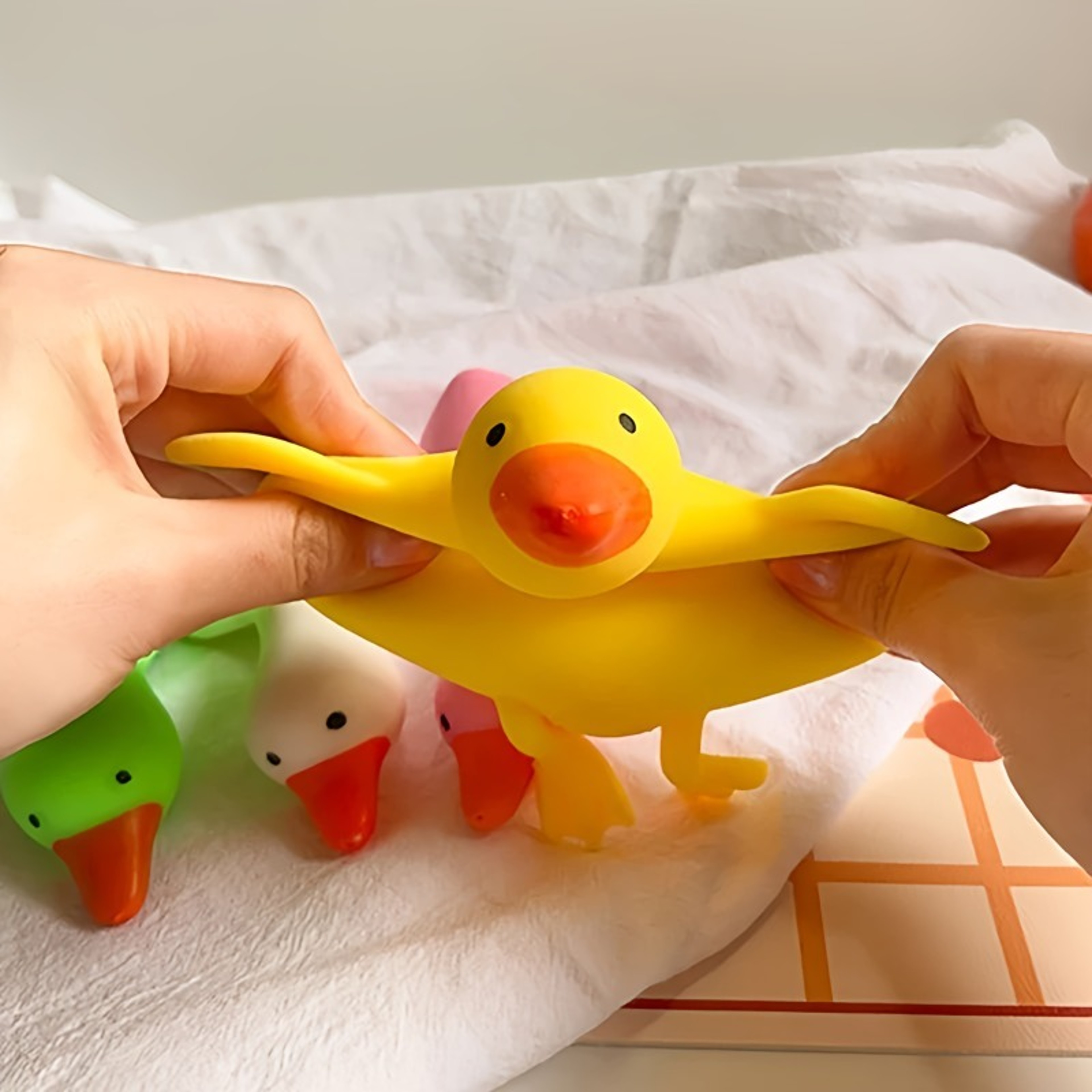 Duck Fidget Toy Cute Goose Animal Stretch Decompression Toy For Kids And Adults 2