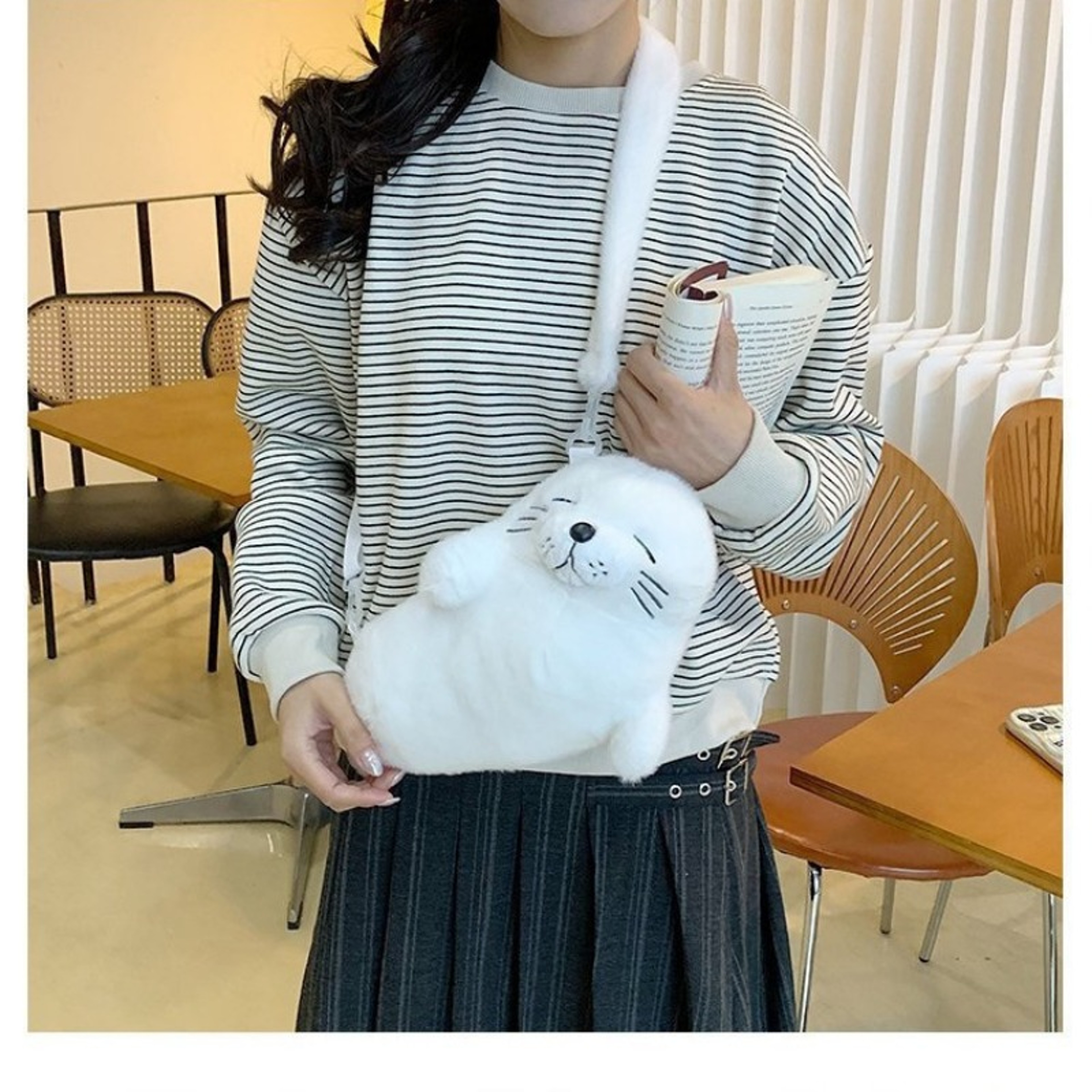 Cute Grey Seal Plush Handbag  Adorable Sea Animal Makeup Bag  Crossbody For Women  Birthday Gift 2