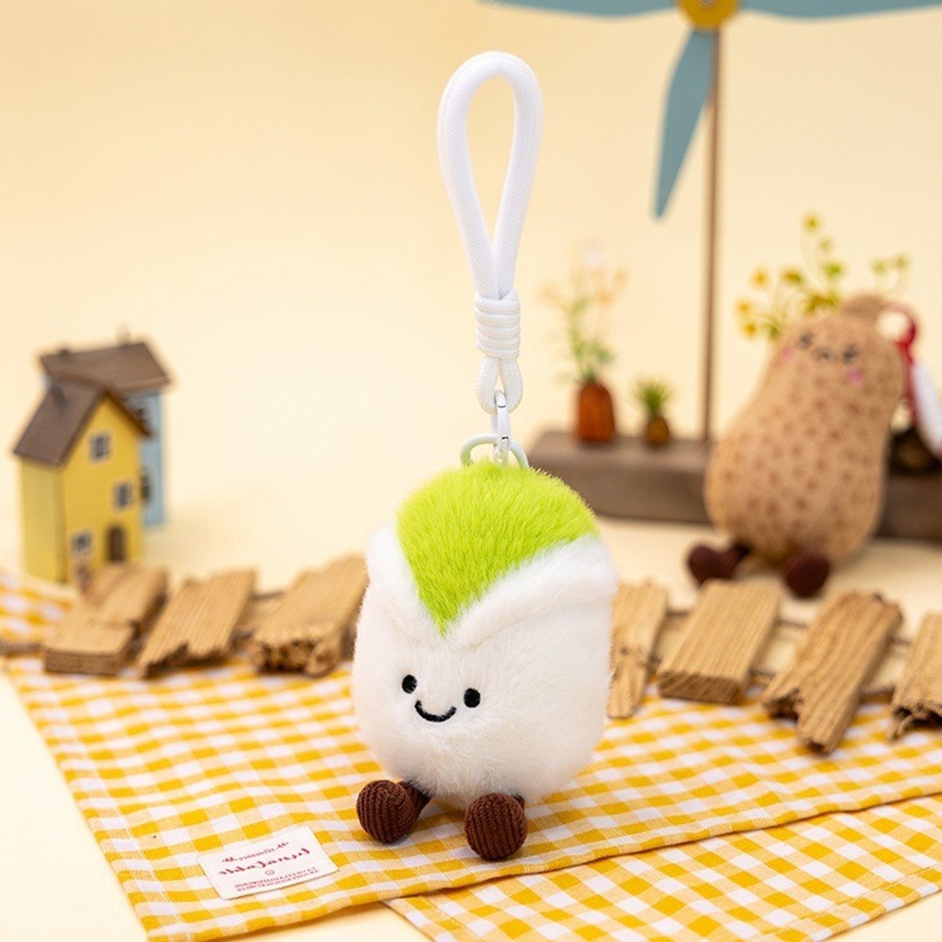 Fun Pistachio Plush Doll Keychains Fruit Plushie Pendant for Backpack, Christmas Decorations & Gifts – view 2
