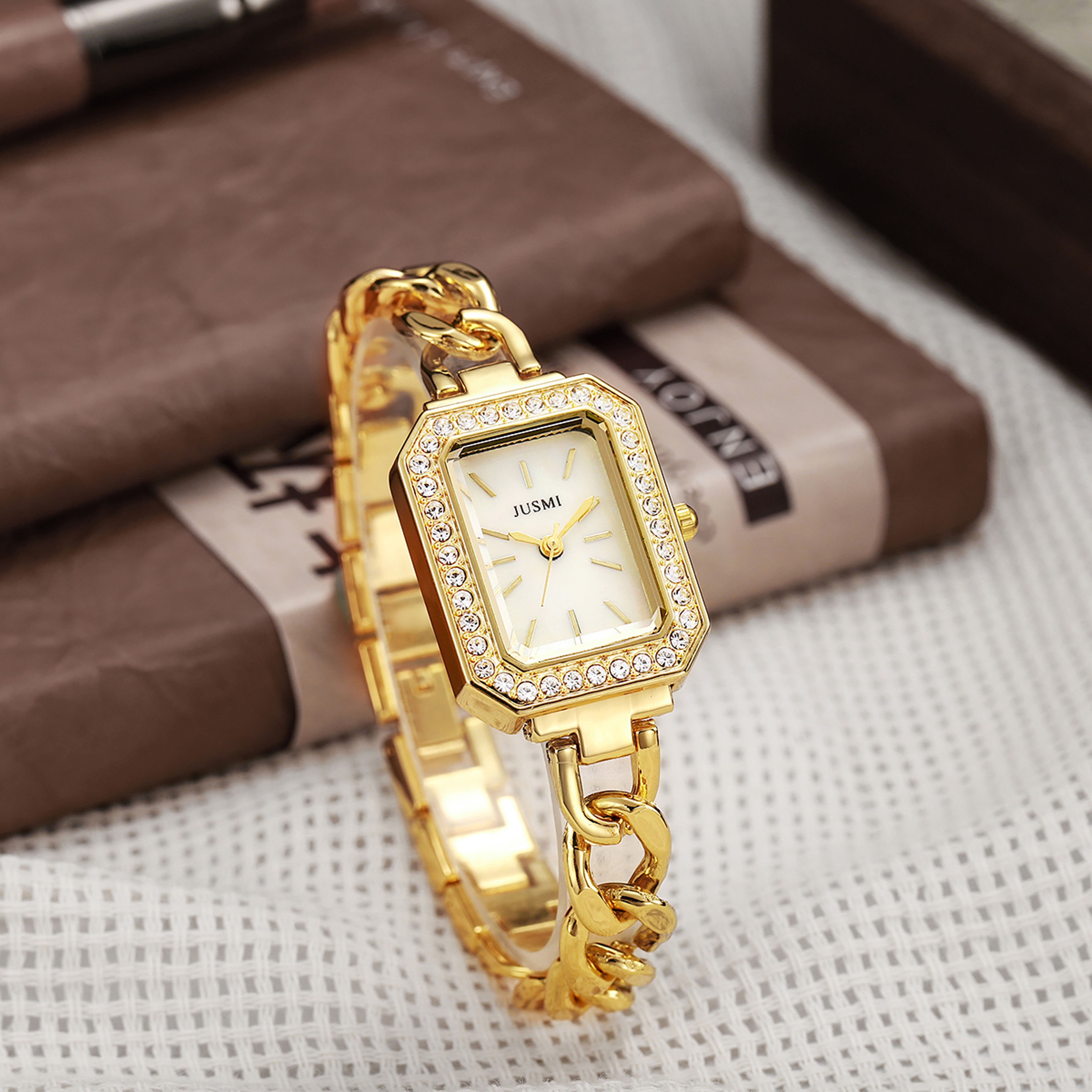 Ladies Luxury Quartz Watch with Diamond-Inlaid Buckle and Steel Strip – view 7