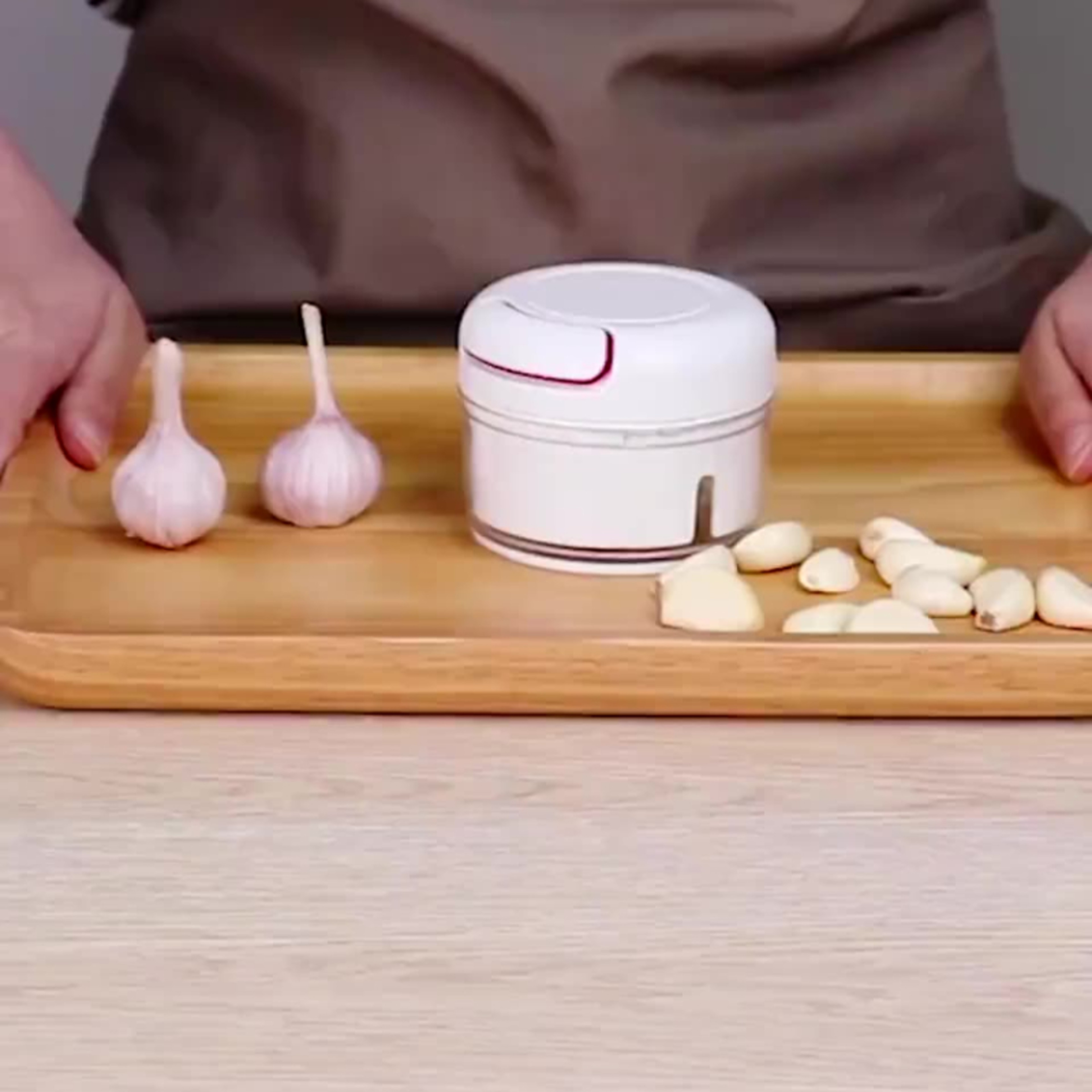 Mini Manual Food Chopper, Garlic, Vegetable & Nut Grinder, Multi-function Mincer & Crusher – view 3