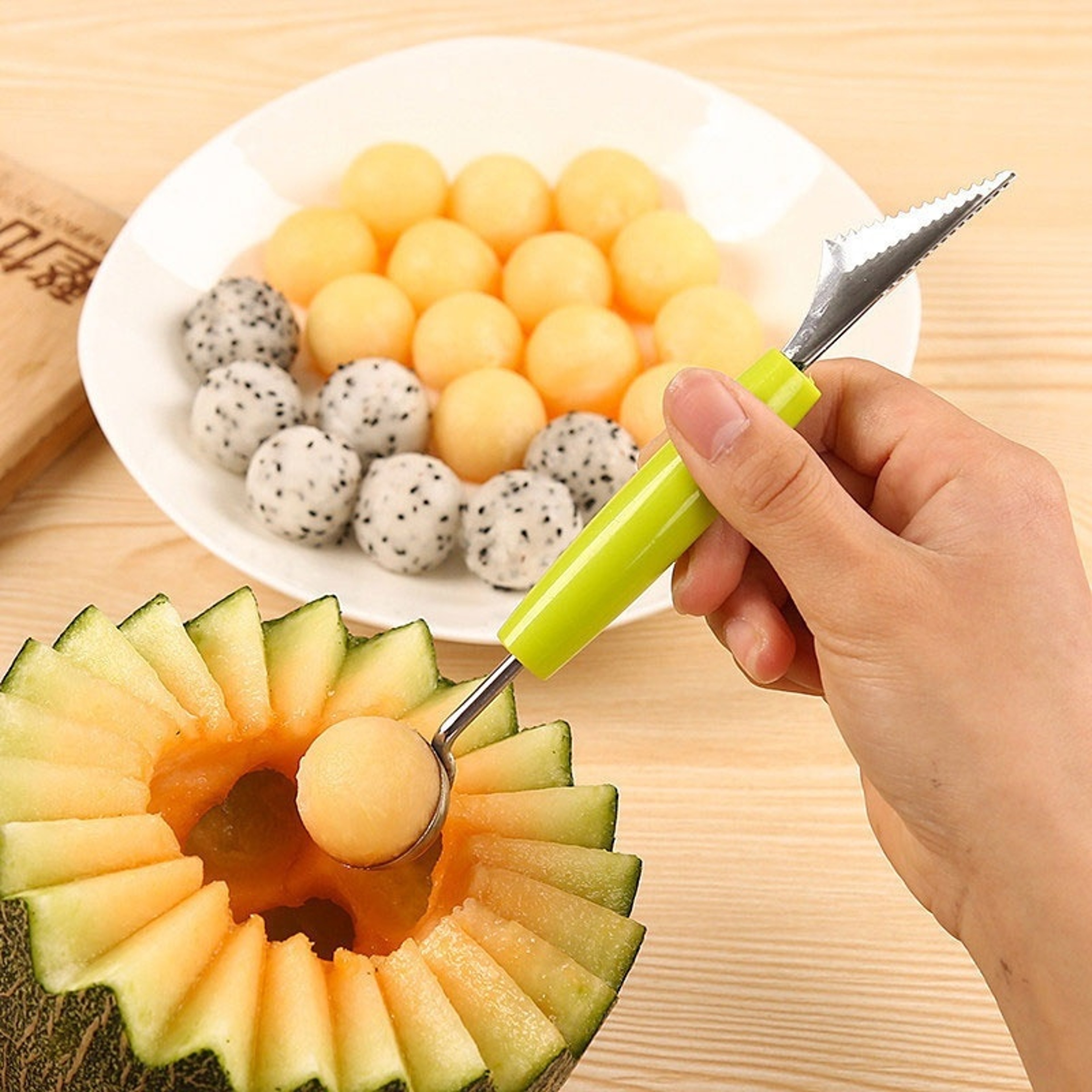 Dual-Head Carving Knife for Fruit & Vegetables Multi-Function Slicer & Scoop Cutter random color – view 1