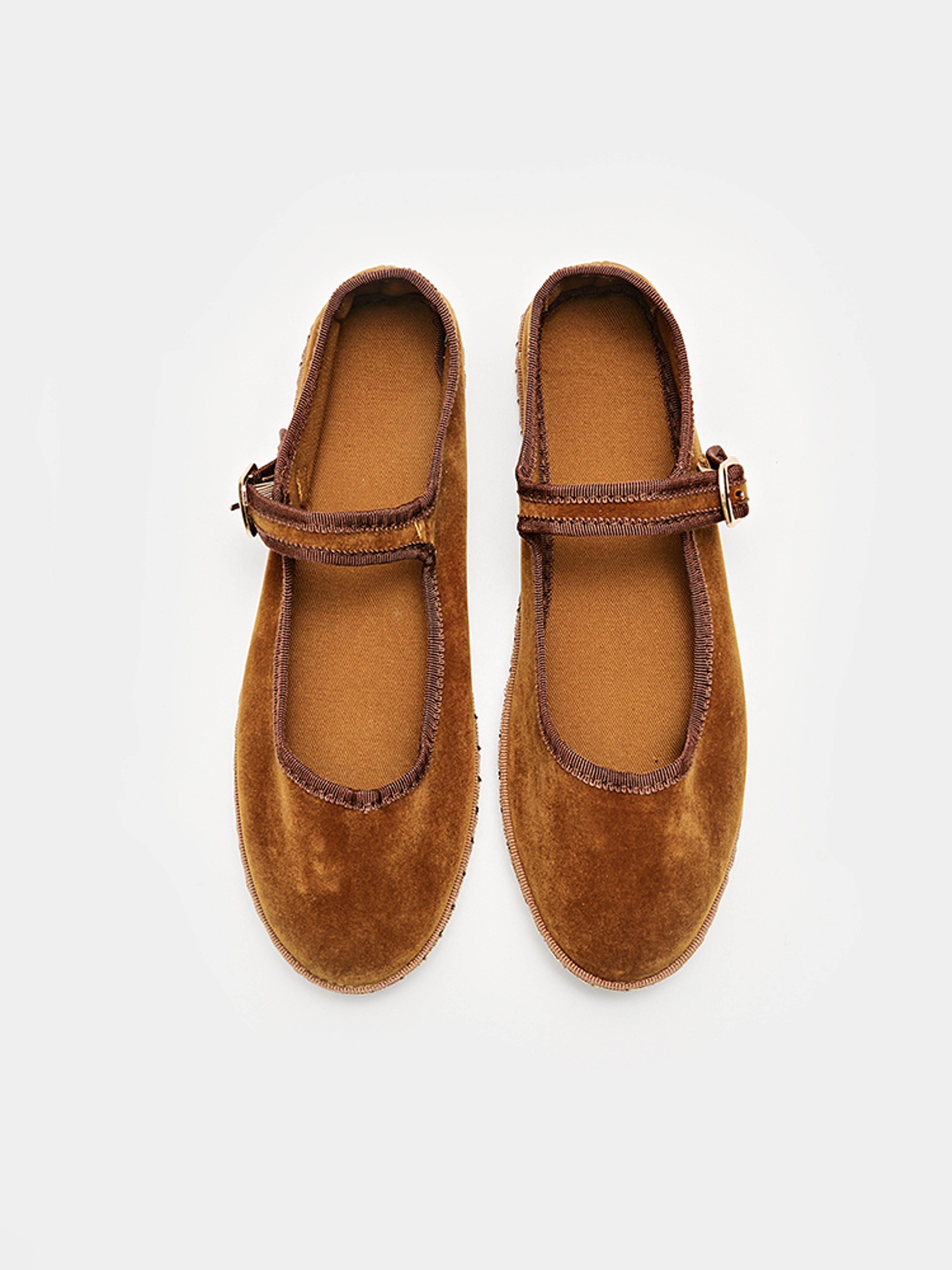 Velvet Ballet Flats For Women Comfortable HandStitched Casual Streetwear Loafers In Solid Red 5