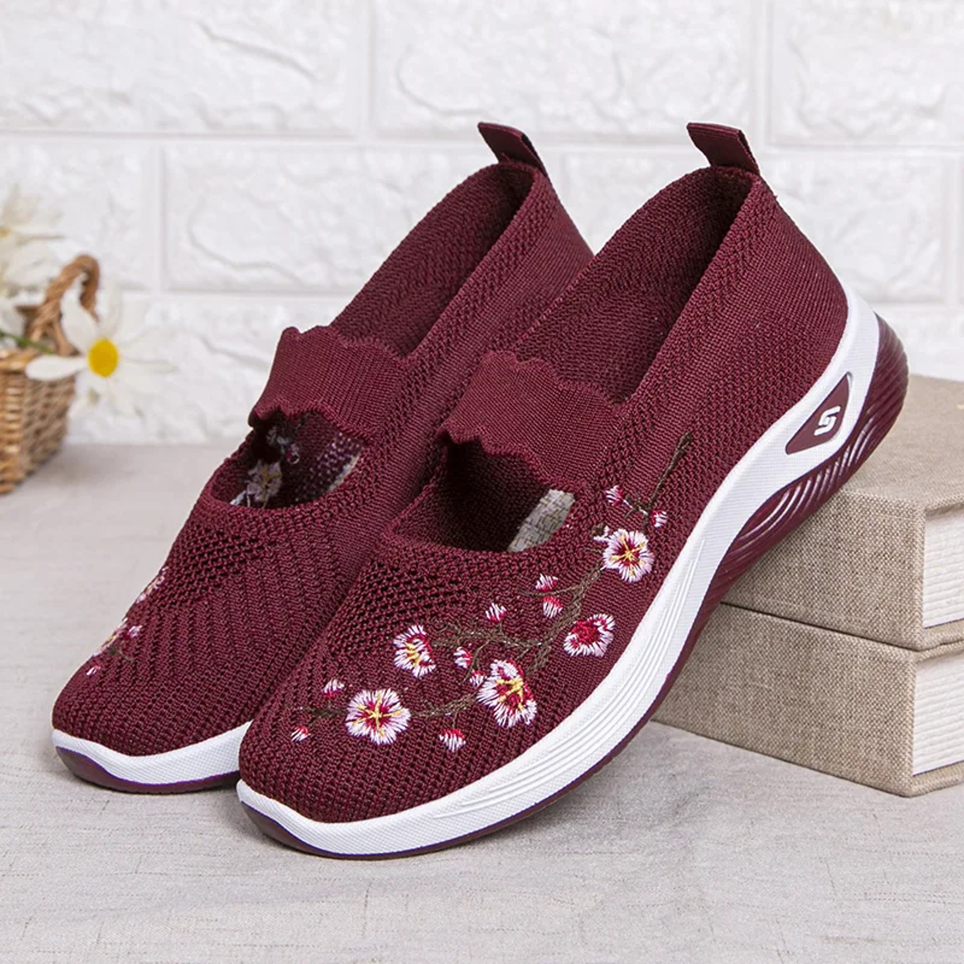 Breathable Embroidered Chunky Sole Women Casual Sneakers For Summer Comfort 1