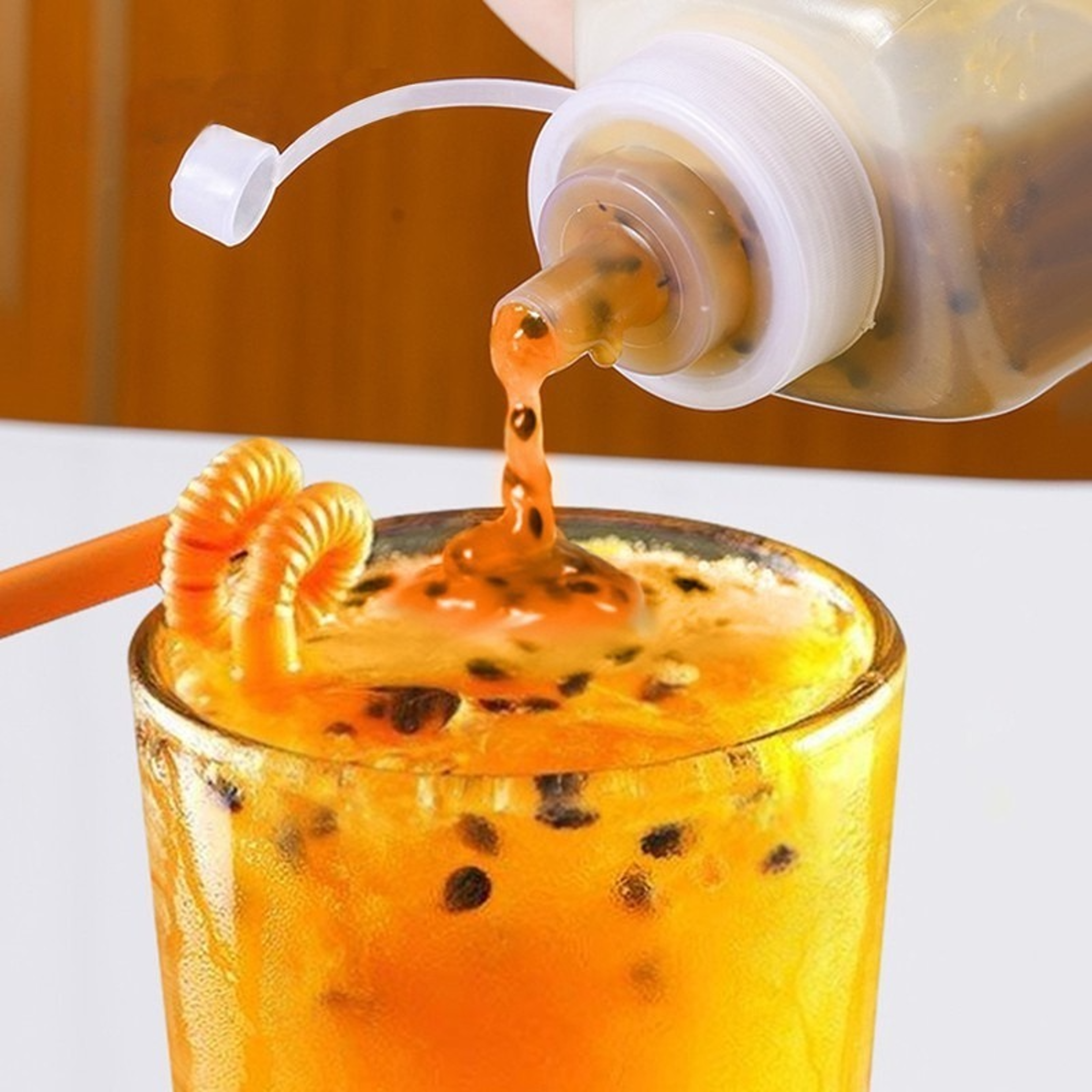 Squeeze Condiment Bottle With Lid Plastic Salad Dressing  Jam Dispenser For Easy Kitchen Storage 2