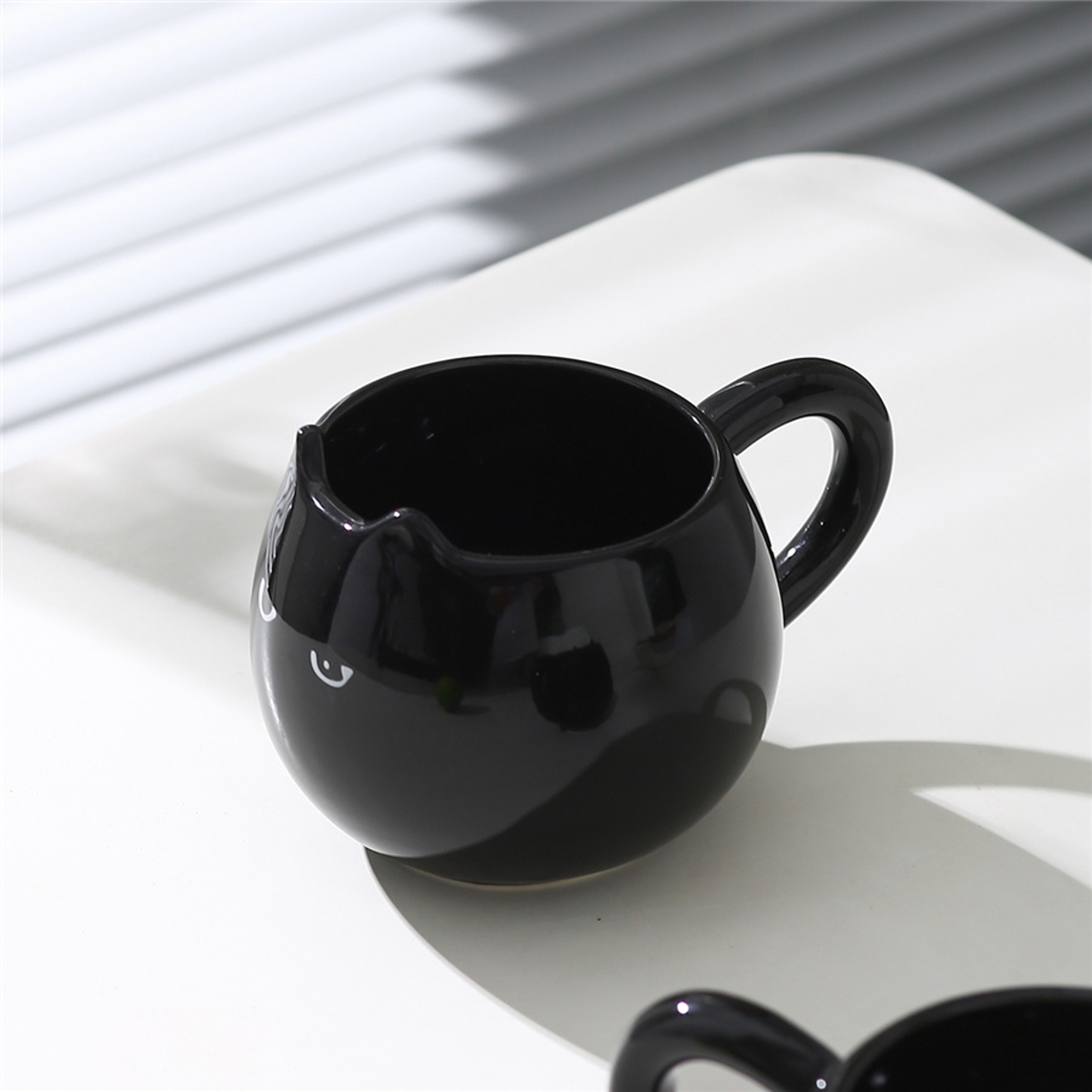 Cat Shaped Ceramic Mug Creative Coffee Cup for Cat Lovers – view 2