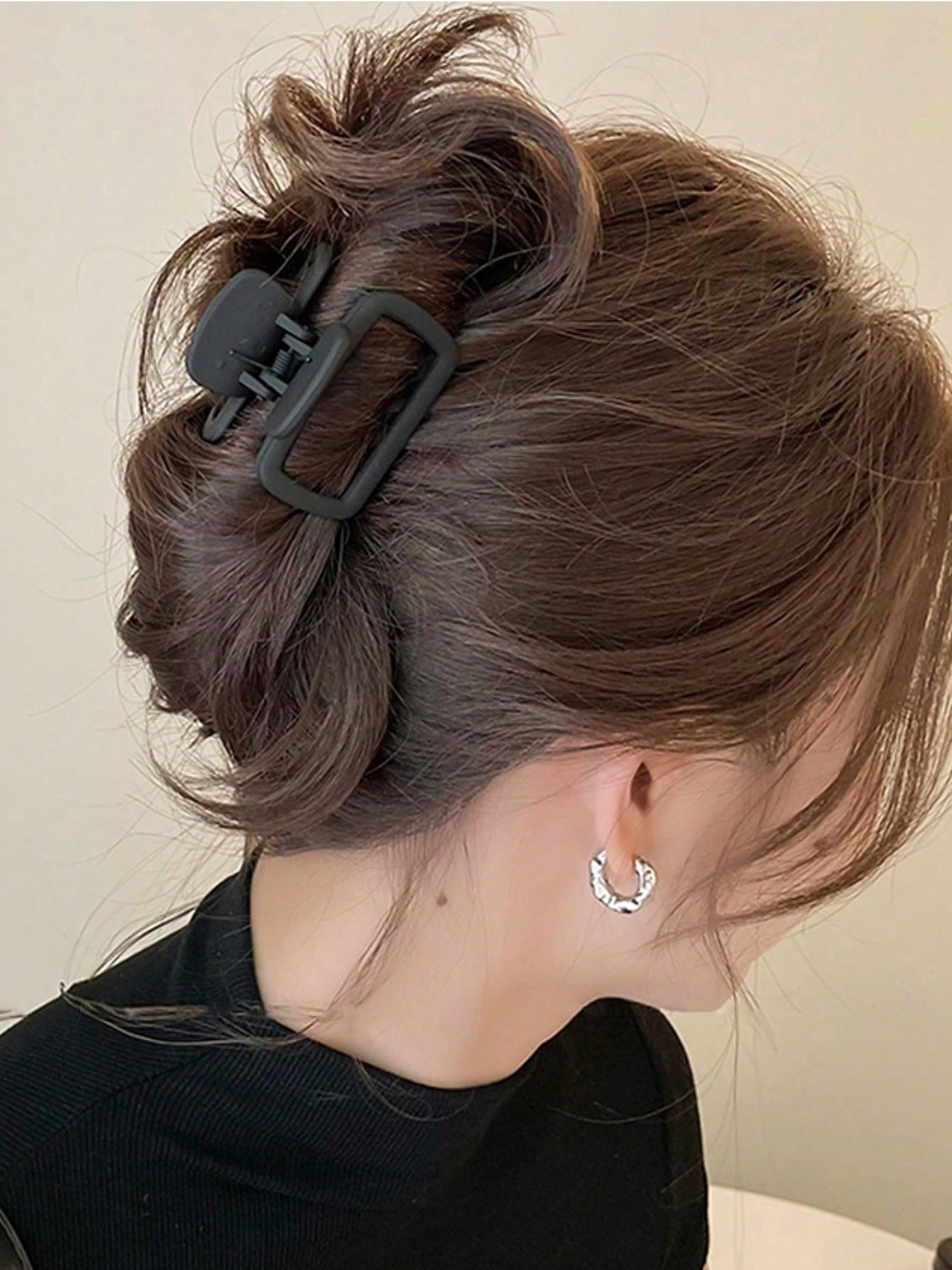 Elegant Square Hair Claw Clips Lightweight & Stylish Hair Accessories for Every Day – view 5