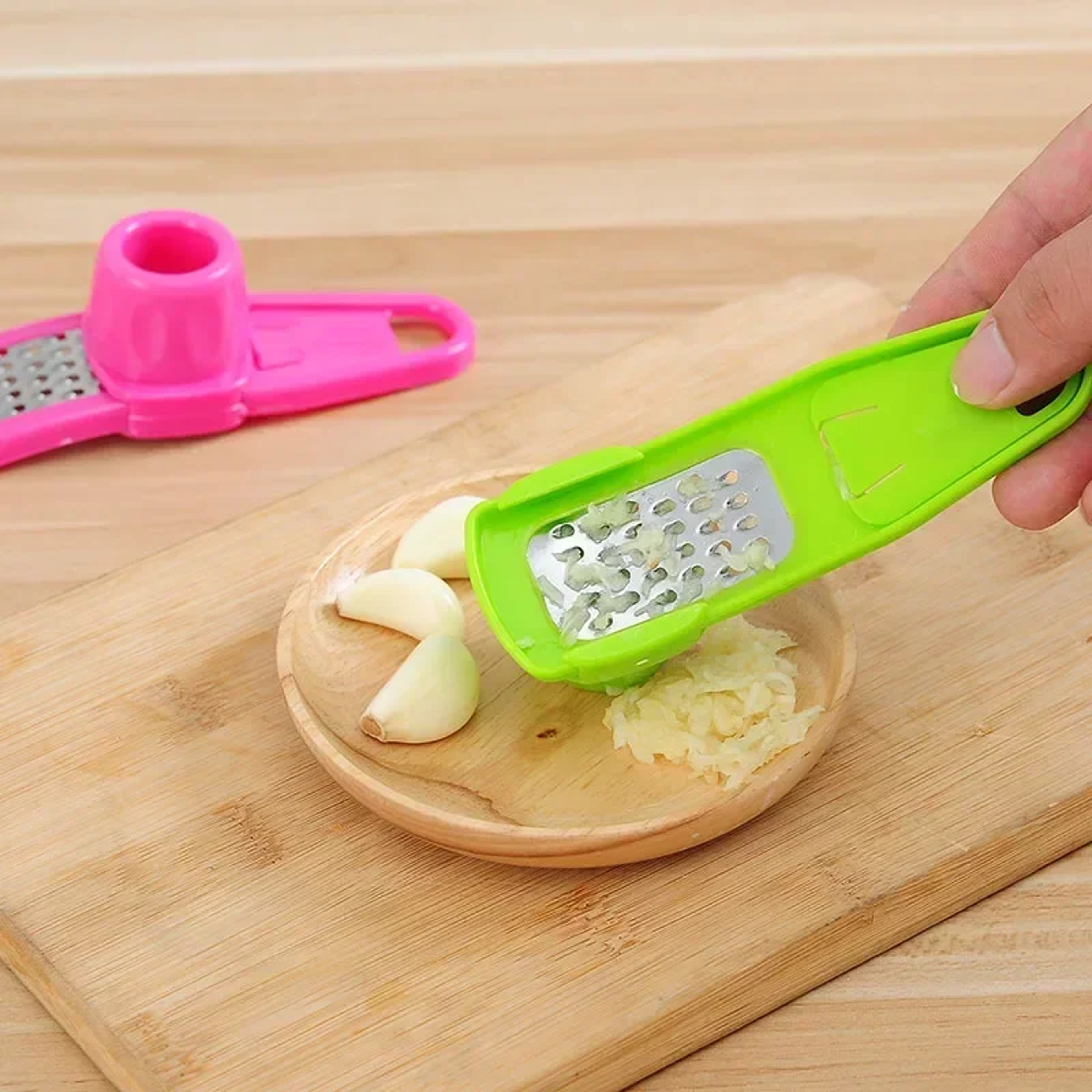 Multifunctional Garlic and Ginger Grinder Compact Kitchen Tool for Effortless Food Prep – view 2