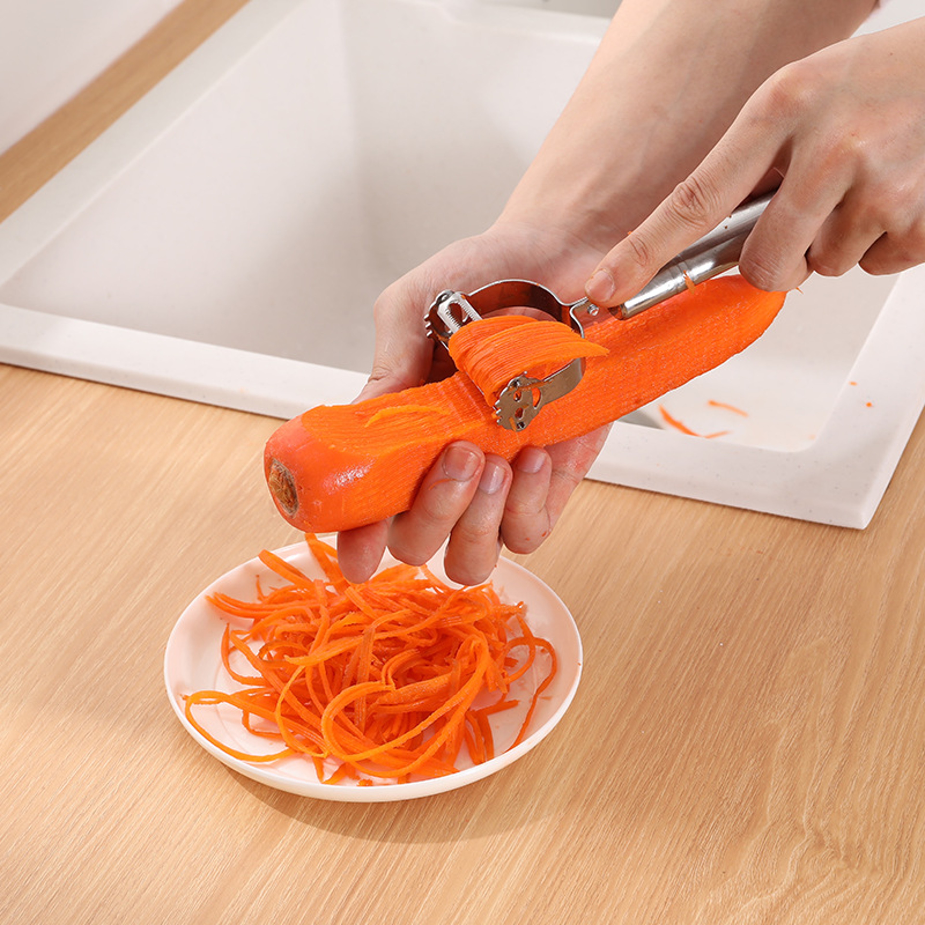 MultiFunction Stainless Steel Vegetable Peeler  Grater For Cucumbers Carrots And Potatoes 4