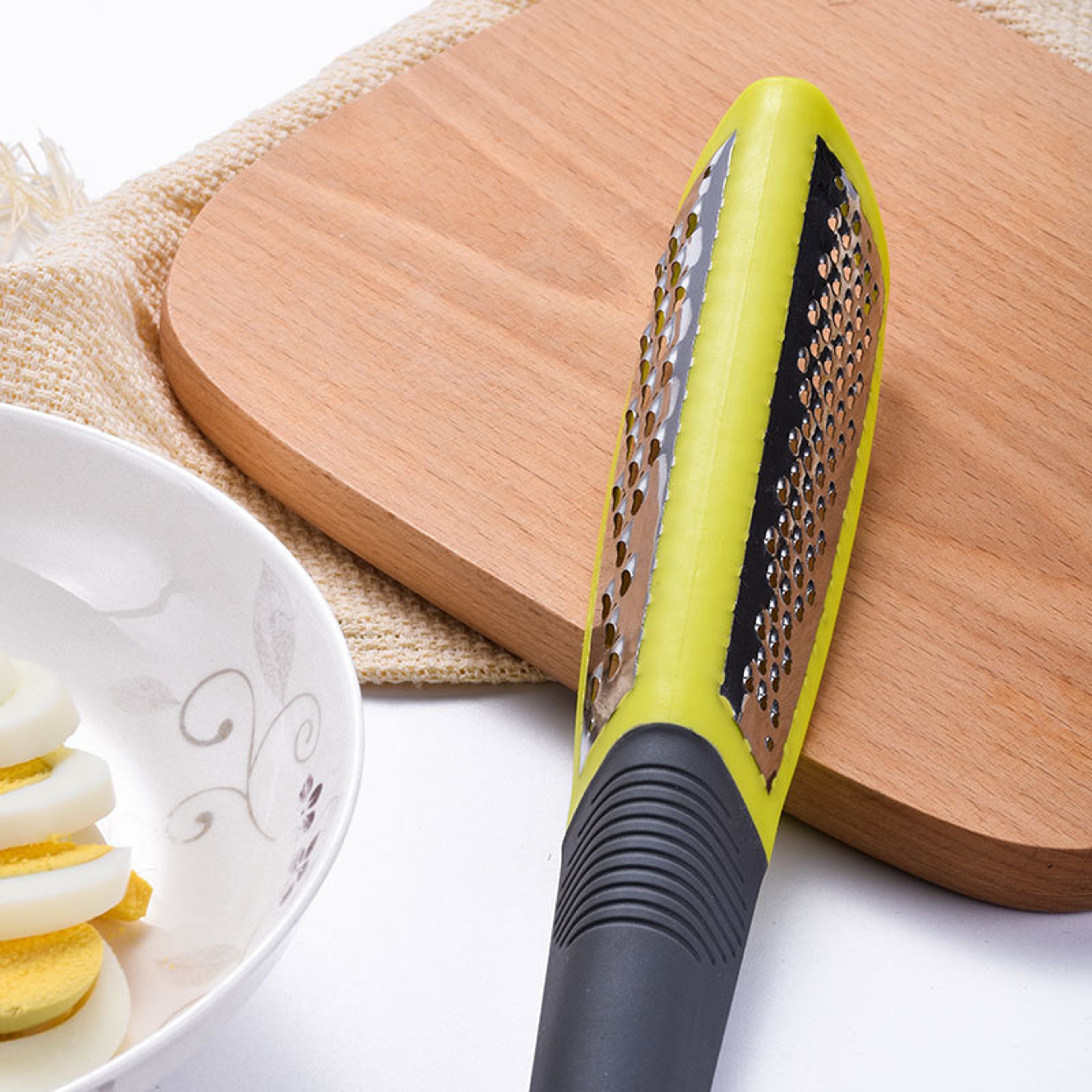 Double-Sided Cheese Grater & Ginger Grater Portable Hand Vegetable Grater – view 3
