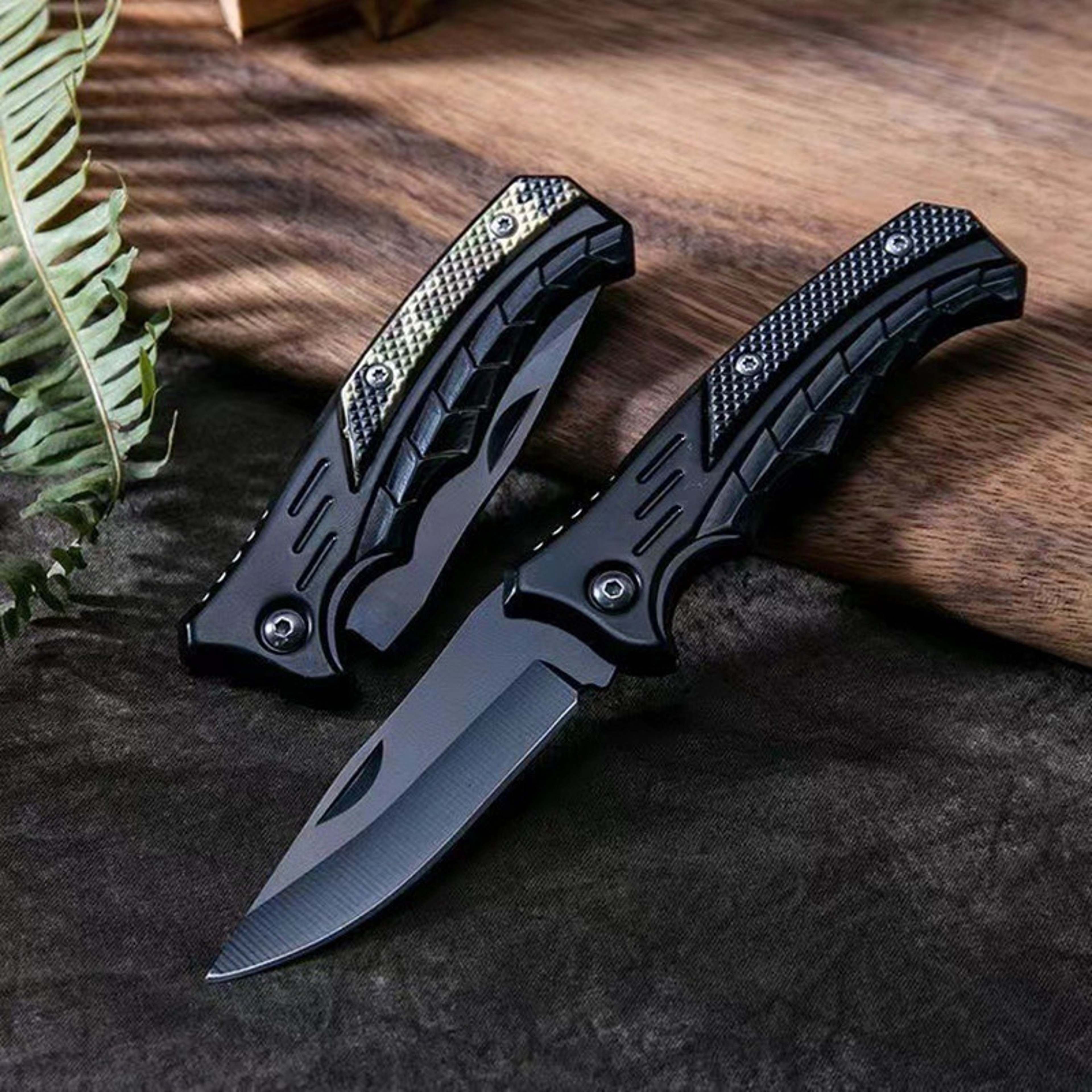 High Hardness Tactical Folding Knife Portable Wilderness Survival Tool – view 2
